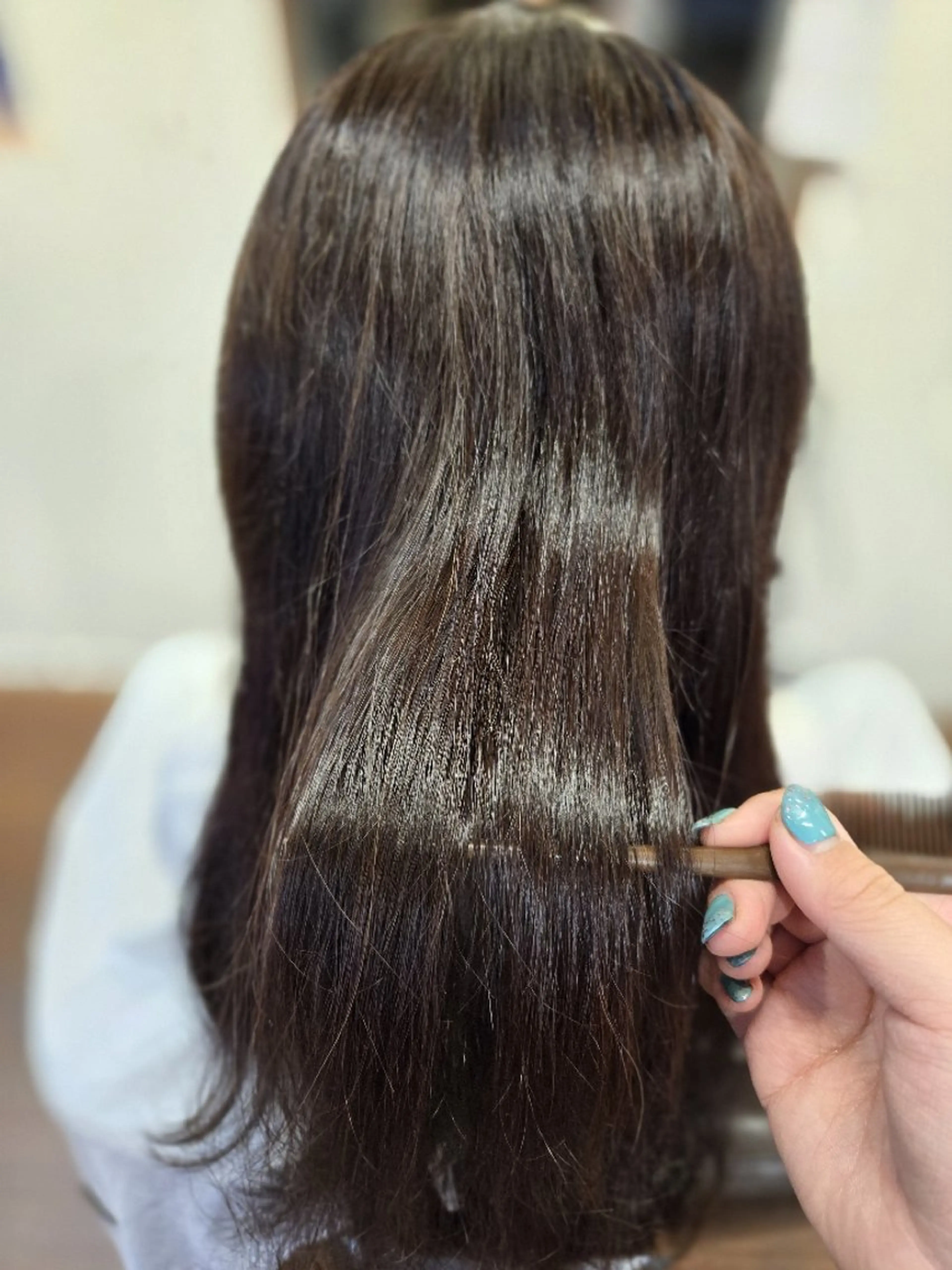 ロング カラー ヘアカラー トリートメント 石田 和奏のヘアスタイル