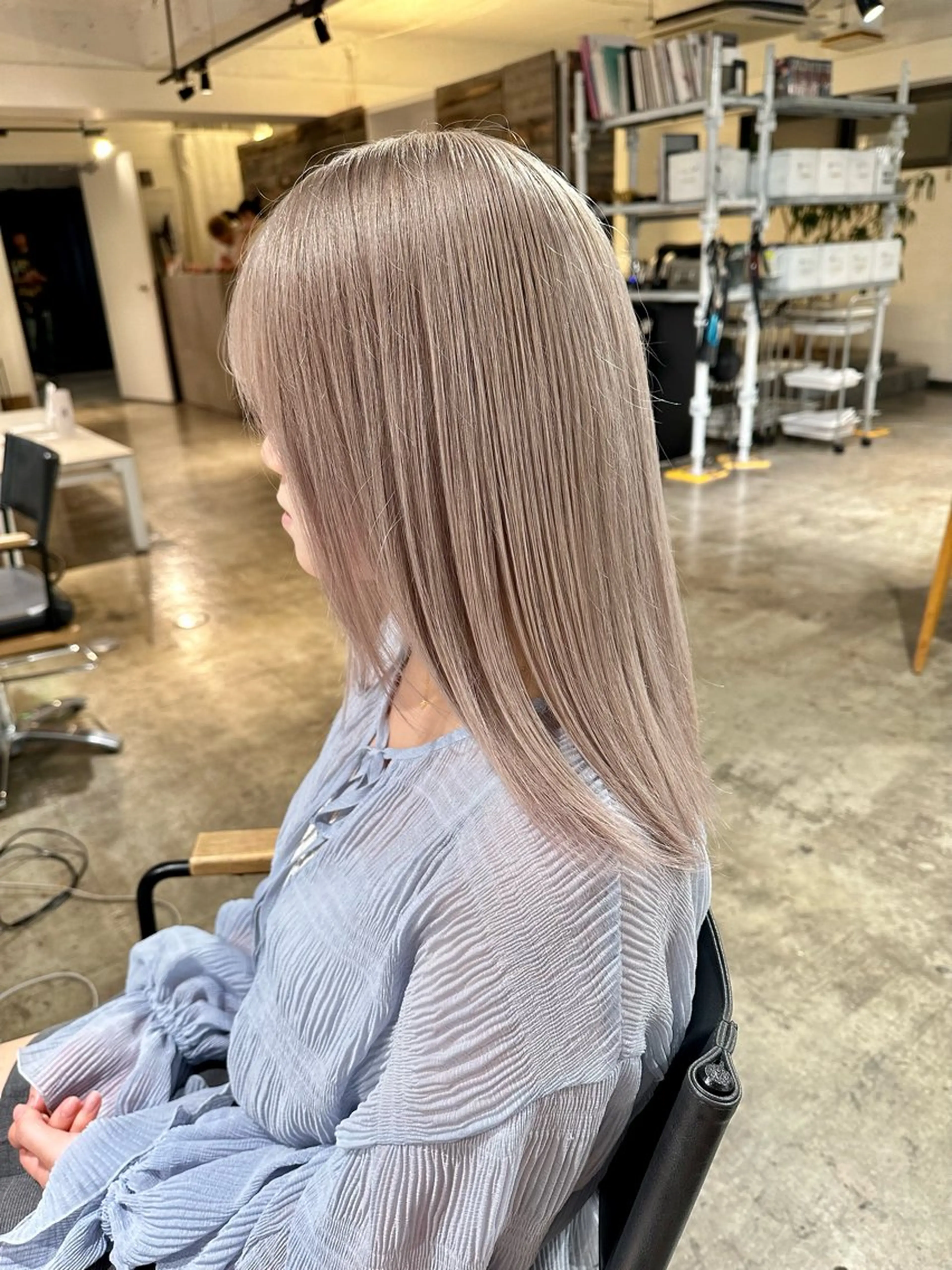 ミディアム カラー ヘアカラー トリートメント ヘアセット ✨艶ブリーチカラー ✨四ノ宮裕己のヘアスタイル