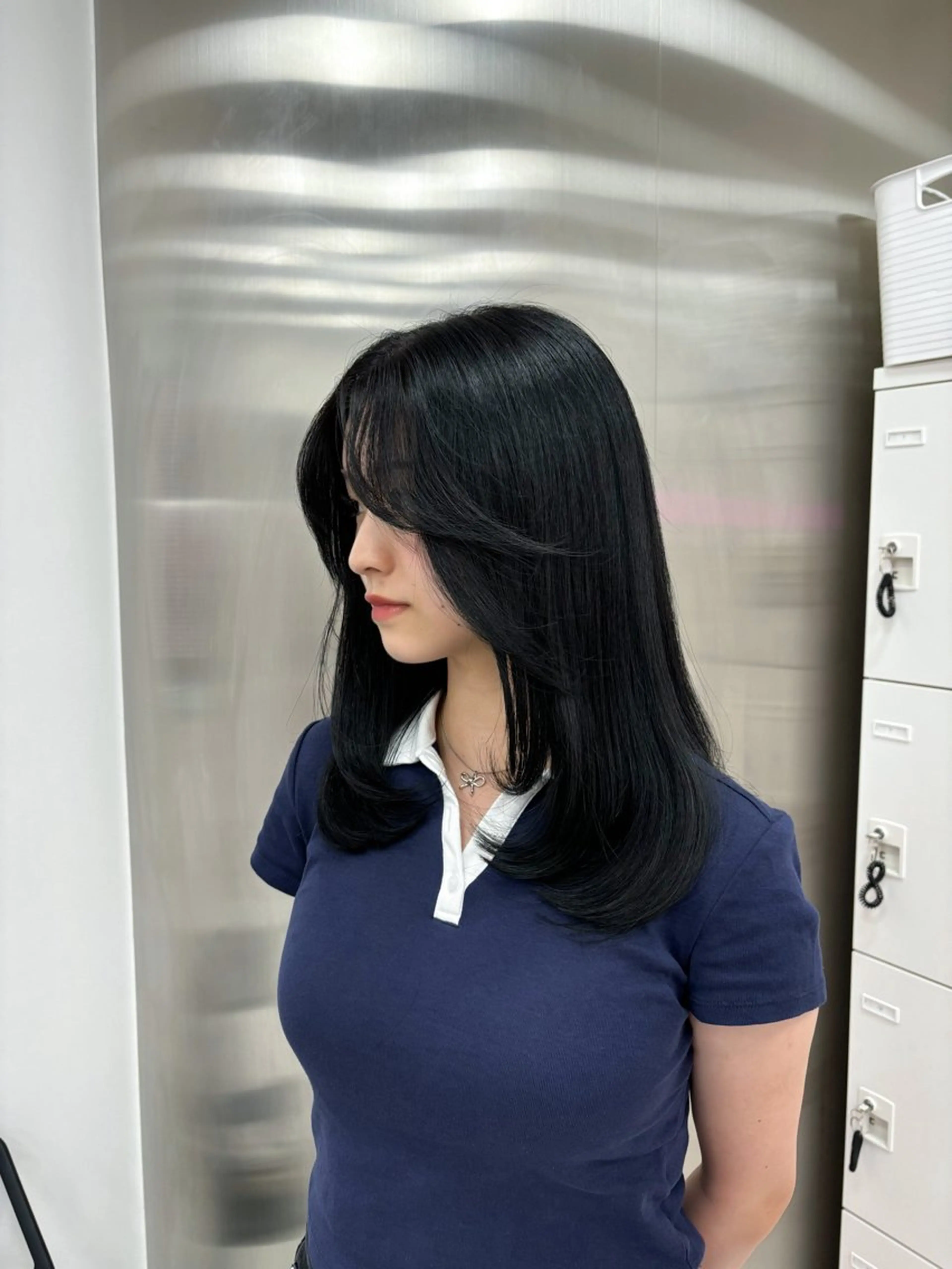 セミロング カラー カット ヘアカラー トリートメント ヘッドスパ ヘアセット 韓国レイヤー ハッシュカットのヘアスタイル