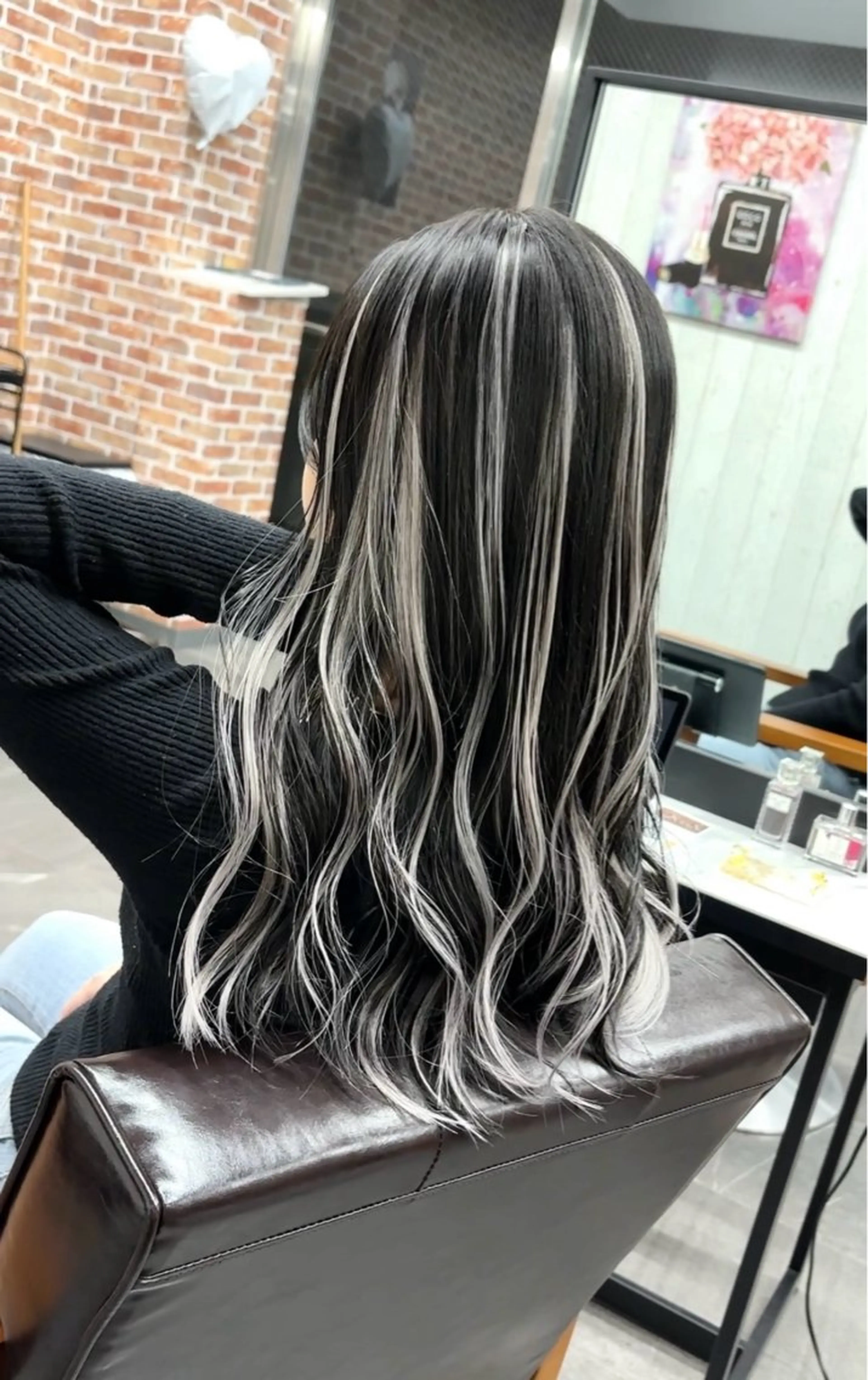 ミディアム カラー ハイライトカラー エクステ ハイライト カット ヘアカラー エクステ ギャルの革命児 秀斗のヘアスタイル