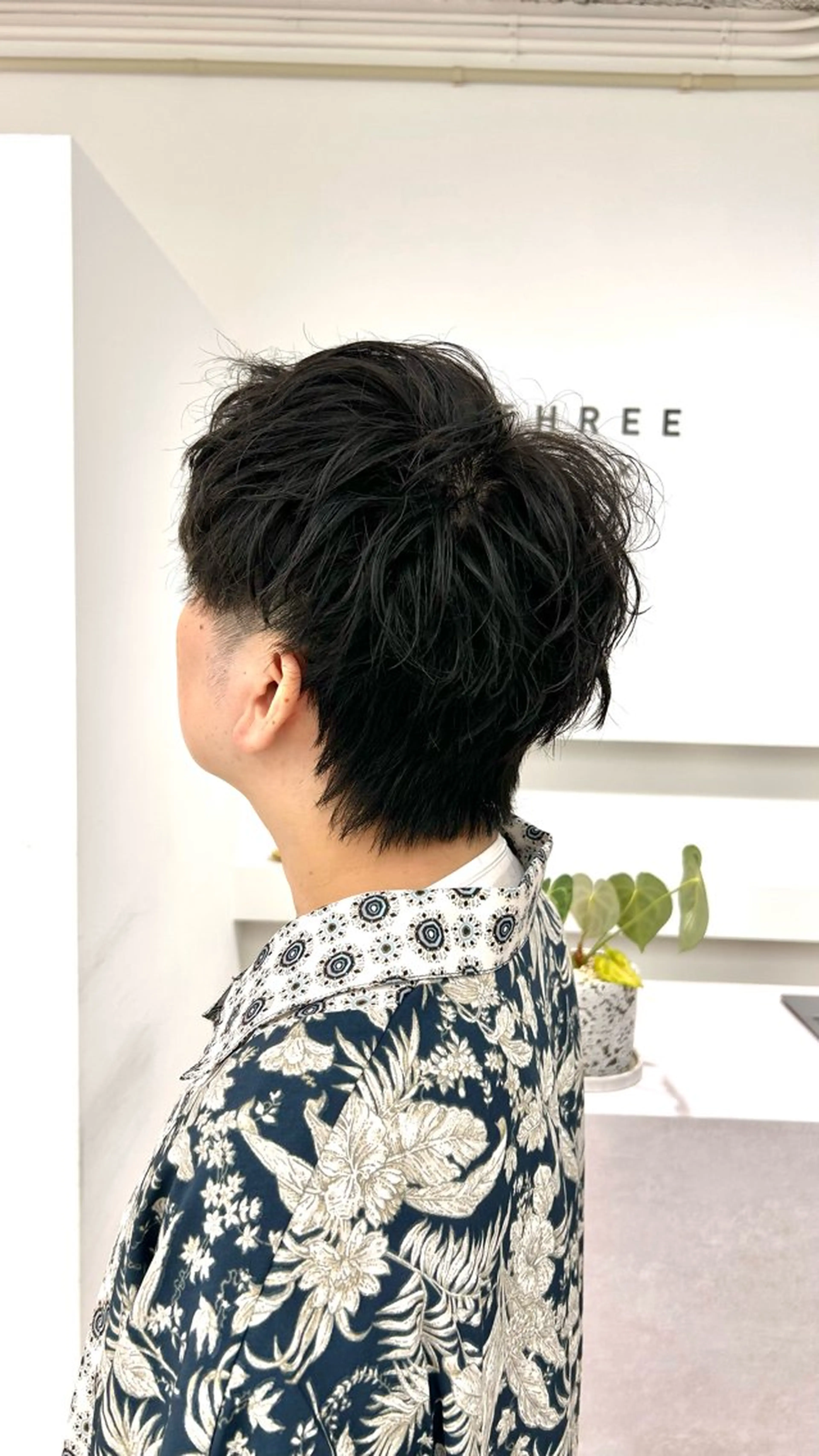 メンズ メンズパーマ メンズウルフカット ウルフカット THREE  mark所属・河田 日和のヘアスタイル