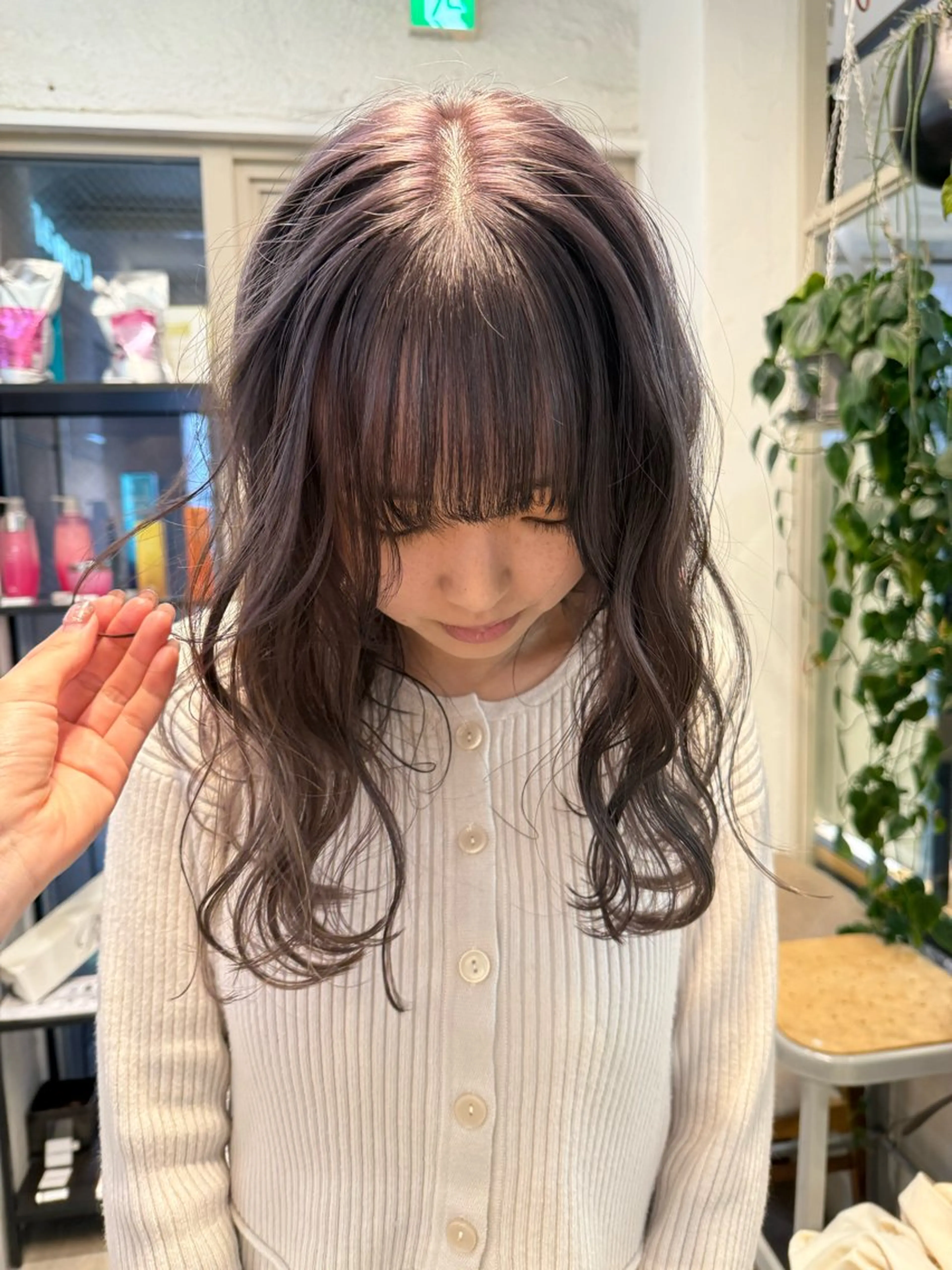 ミディアム カラー カット ヘアカラー トリートメント ミルクティー× グレージュMOMOのヘアスタイル