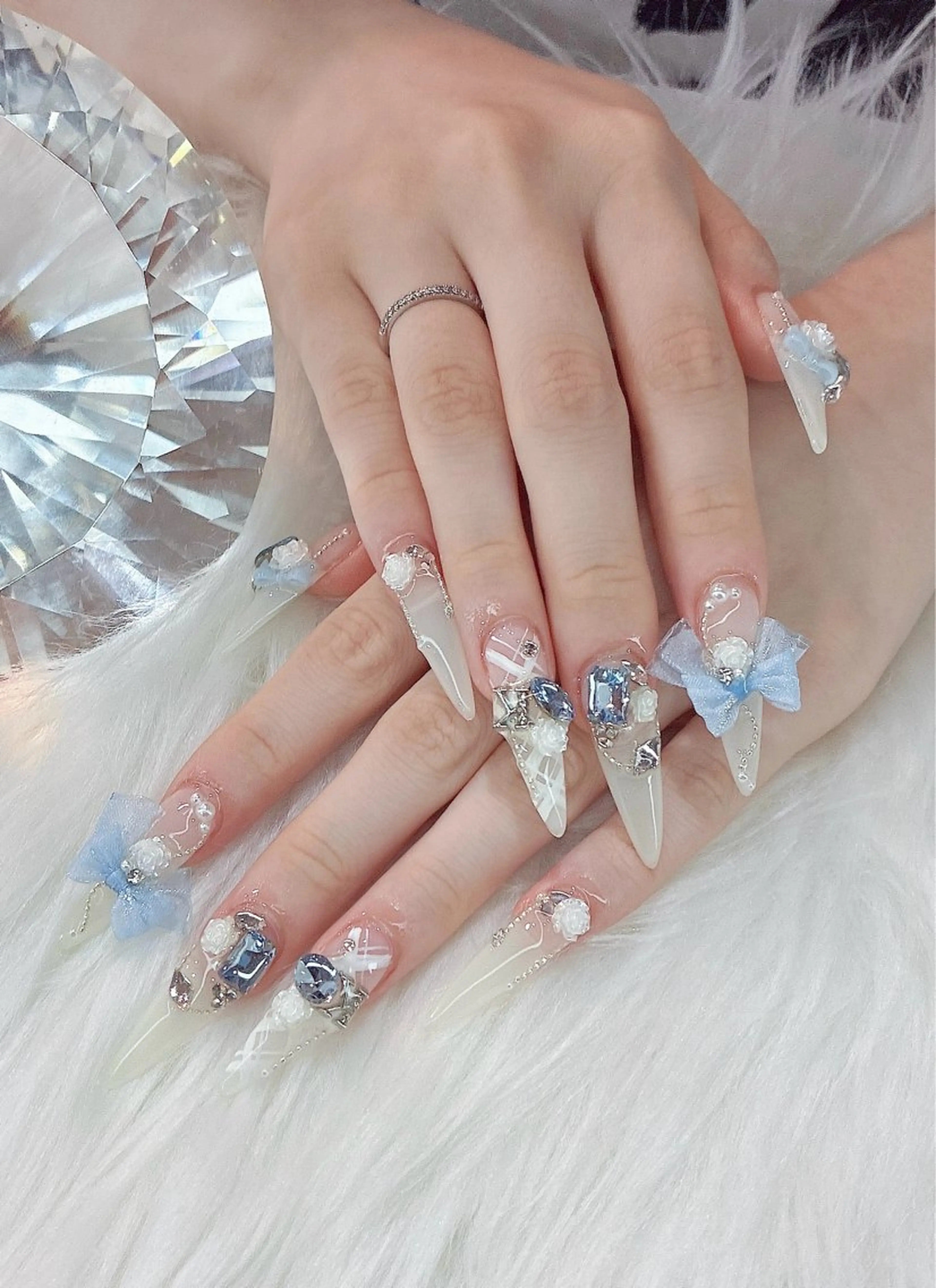 ネイル ハンドネイル LoaChaton kaeのネイルデザイン