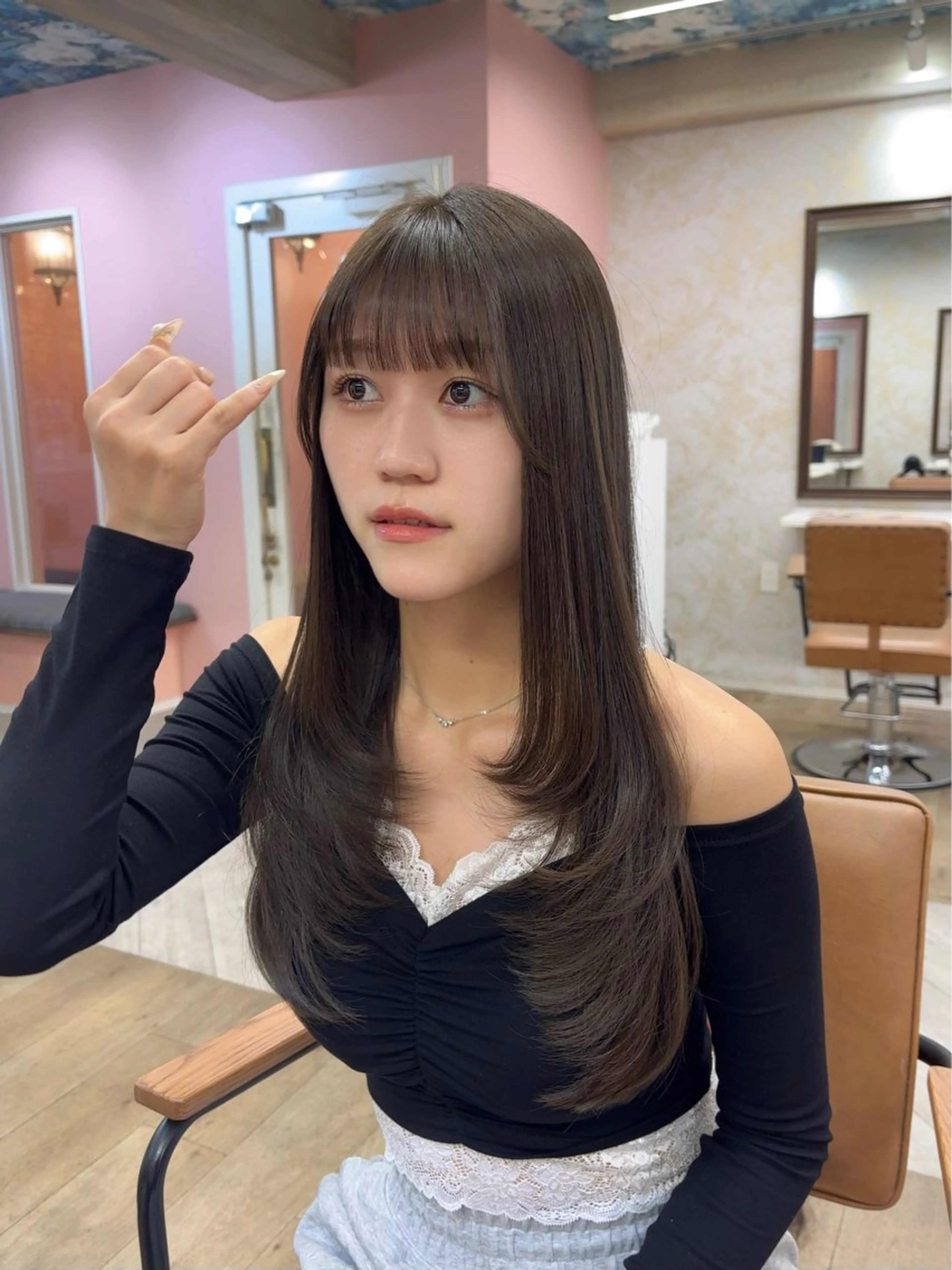 ロング カラー グレージュ オリーブグレージュ オリーブグレー レイヤーカット chihiro 🎀のヘアスタイル