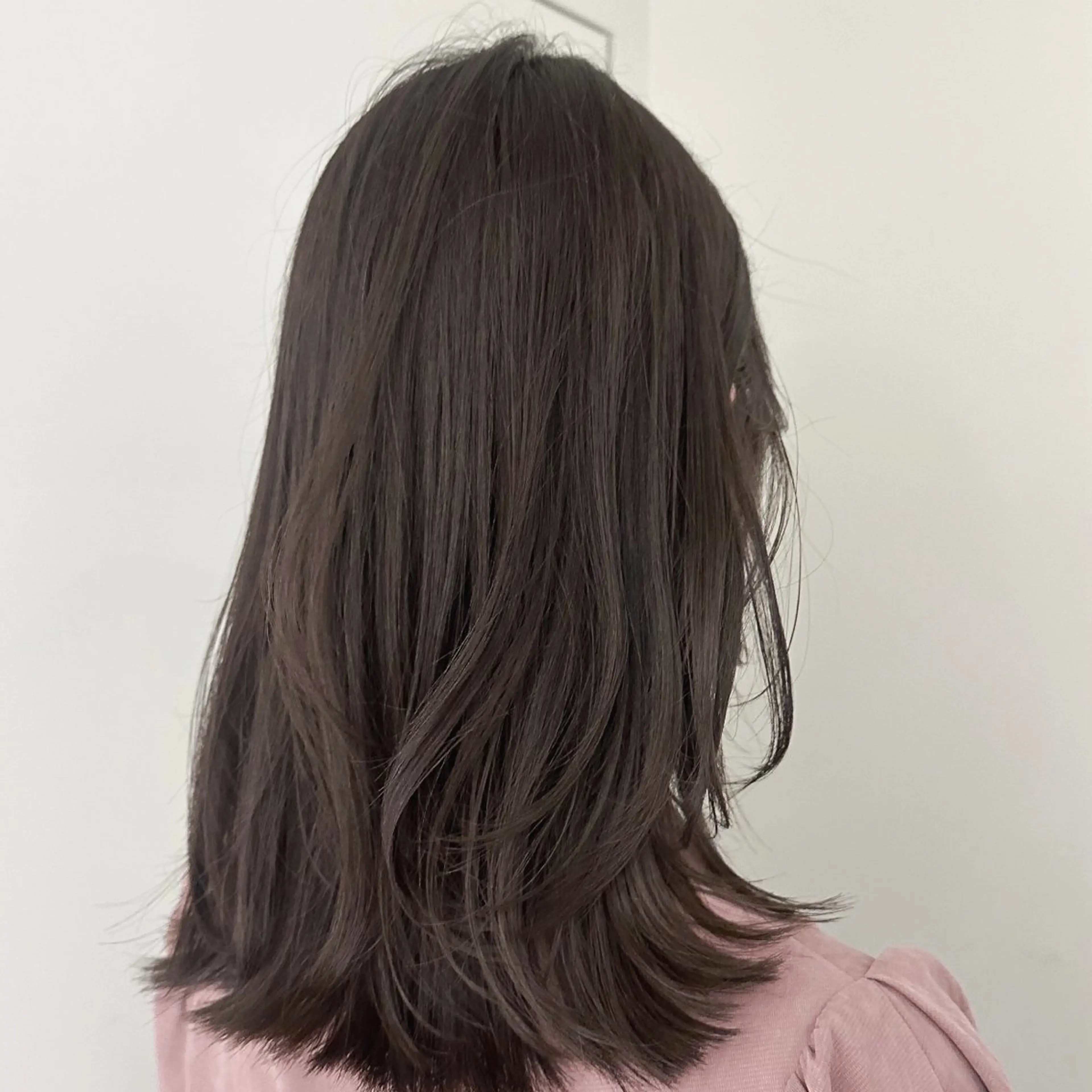 セミロング カラー グレージュ 🎗️似合わせ/小顔 顔周りカット/透明感のヘアスタイル
