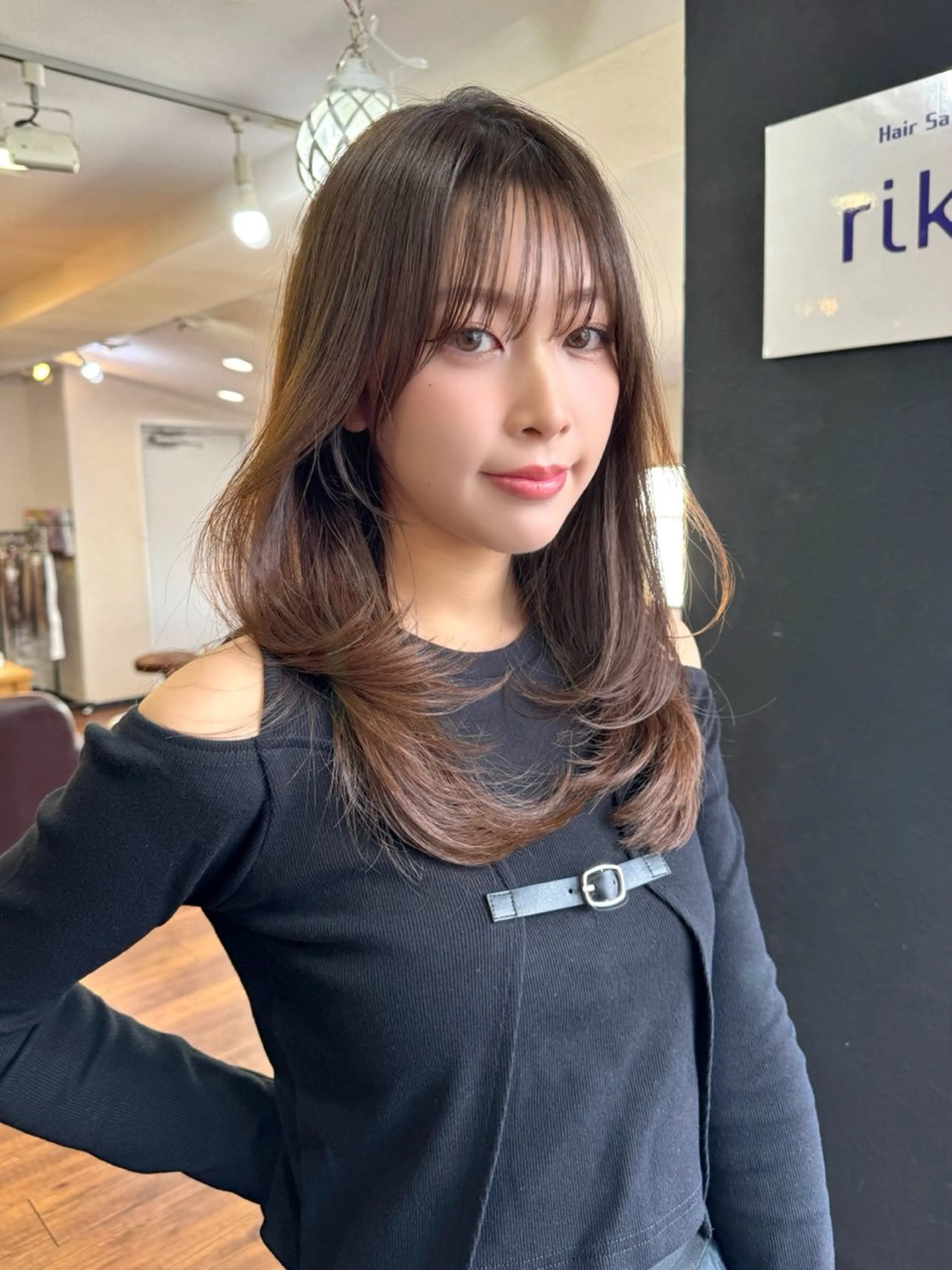 セミロング カラー 似合わせレイヤー 🇰🇷荒木洋文のヘアスタイル