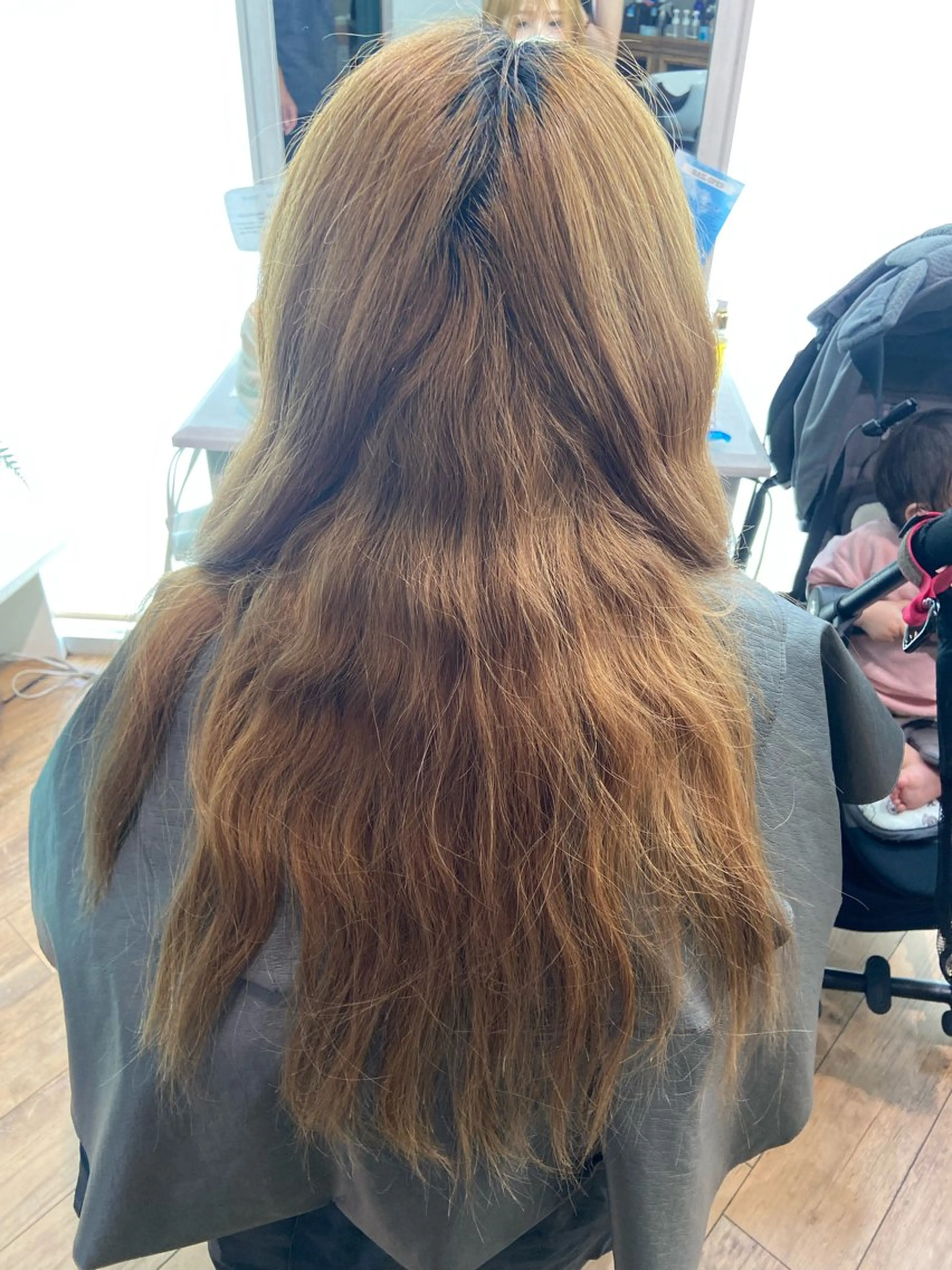ロング カラー カット 縮毛矯正 トリートメント 🧸プルエクステ❤︎ ネイルKAO🧸のヘアスタイル