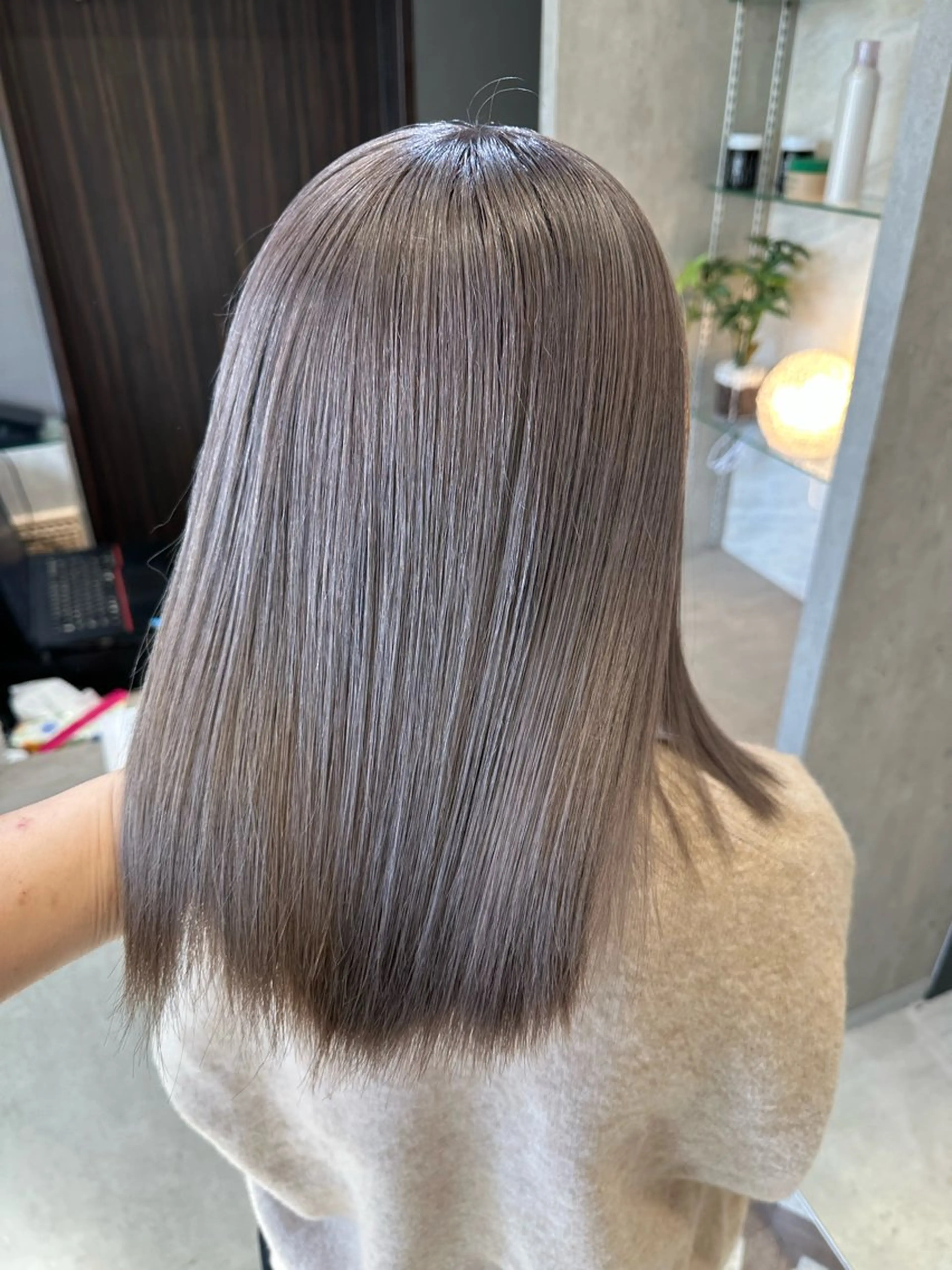 ミディアム ヘアカラー AYAKASA 暖色カラー/レイヤーのヘアスタイル