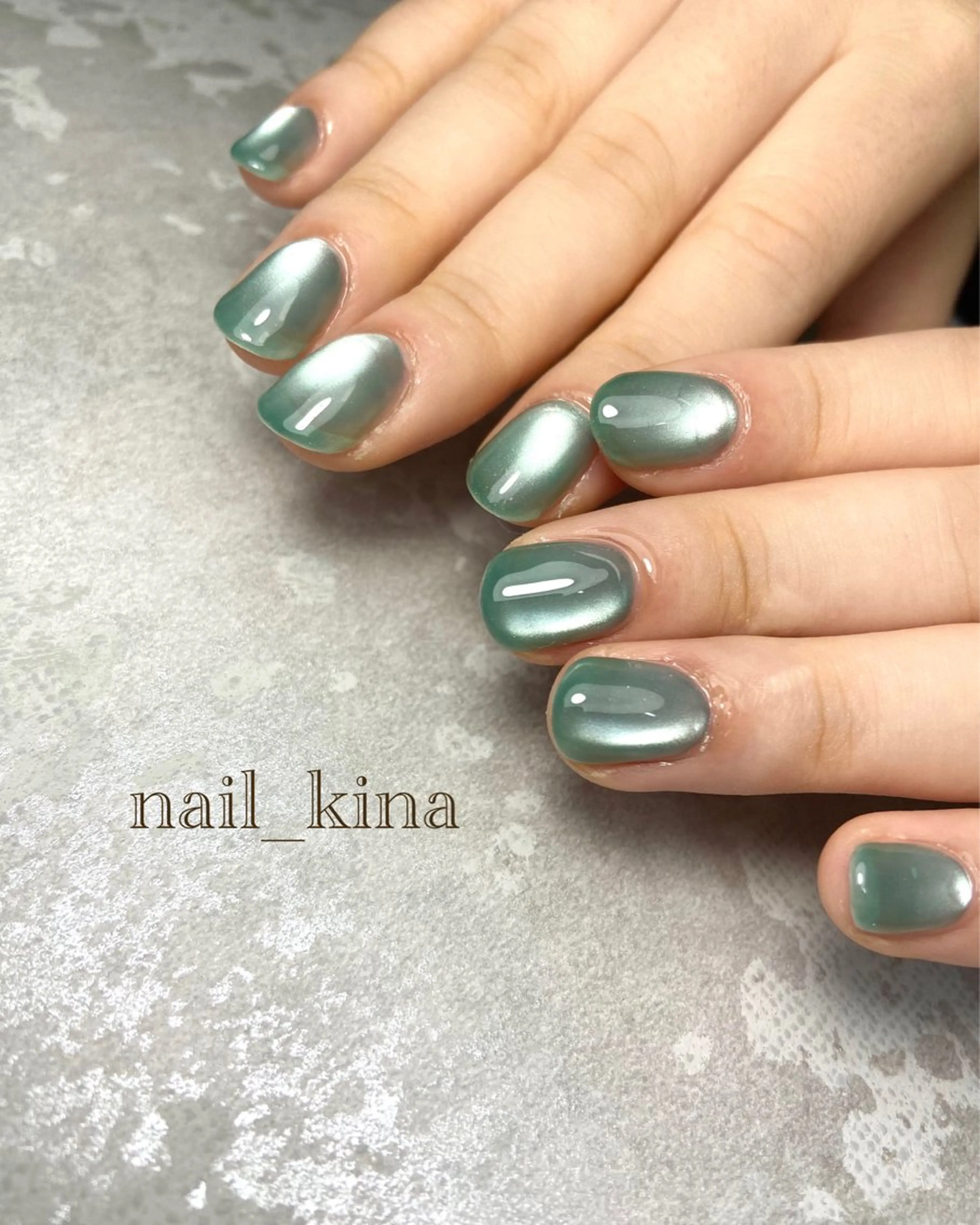 ネイル マグネットネイル マグネットワンカラー ワンカラーネイル ハンドネイル nail_ kinaのネイルデザイン