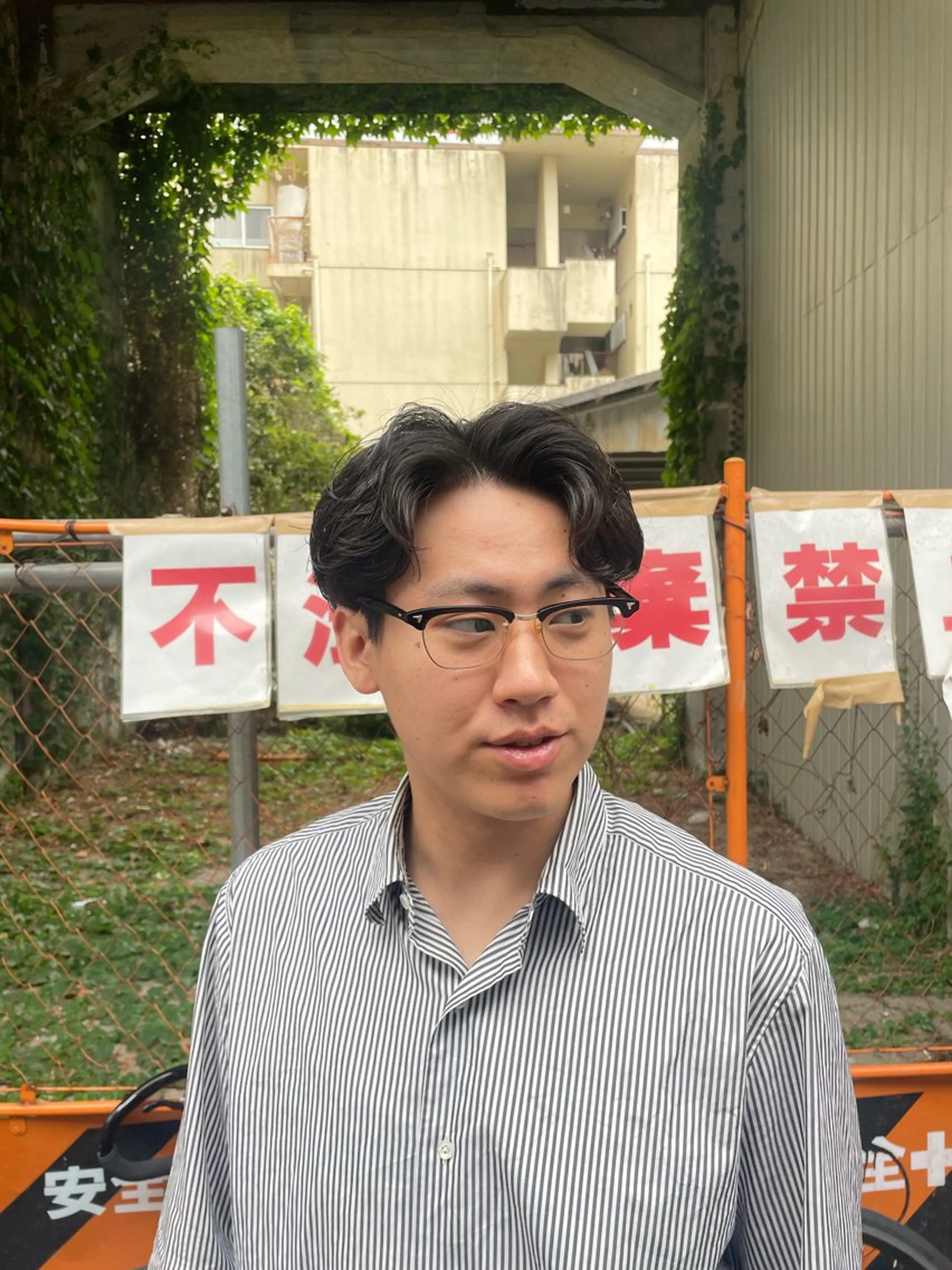 ショート パーマ メンズ センターパート カット 大阪中崎町駅 メンズカット関田拳のヘアスタイル