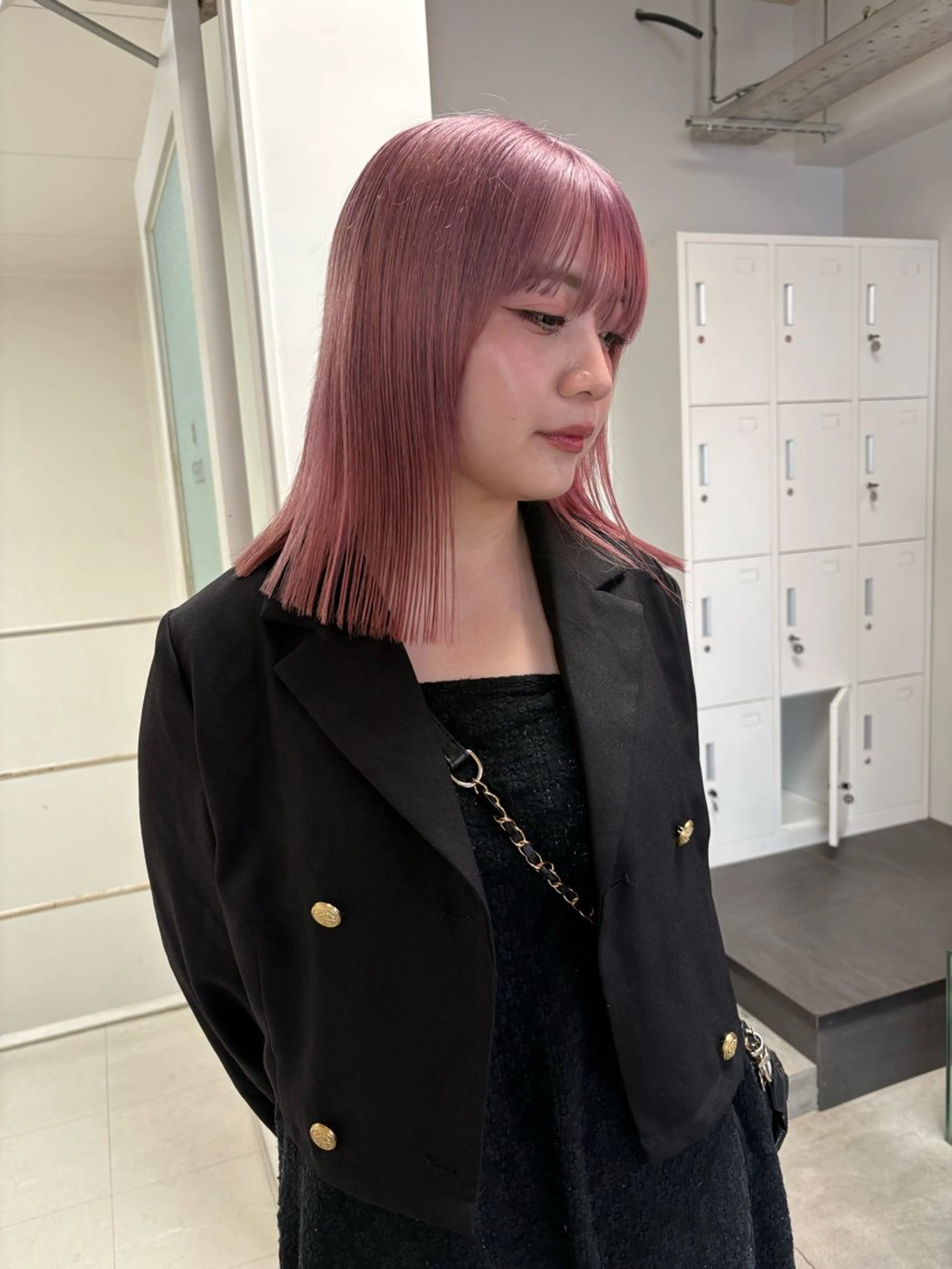 ミディアム カラー ブリーチ ラベンダーカラー ラベンダーピンク ピンクカラー ヘアカラー Zoey kannaのヘアスタイル