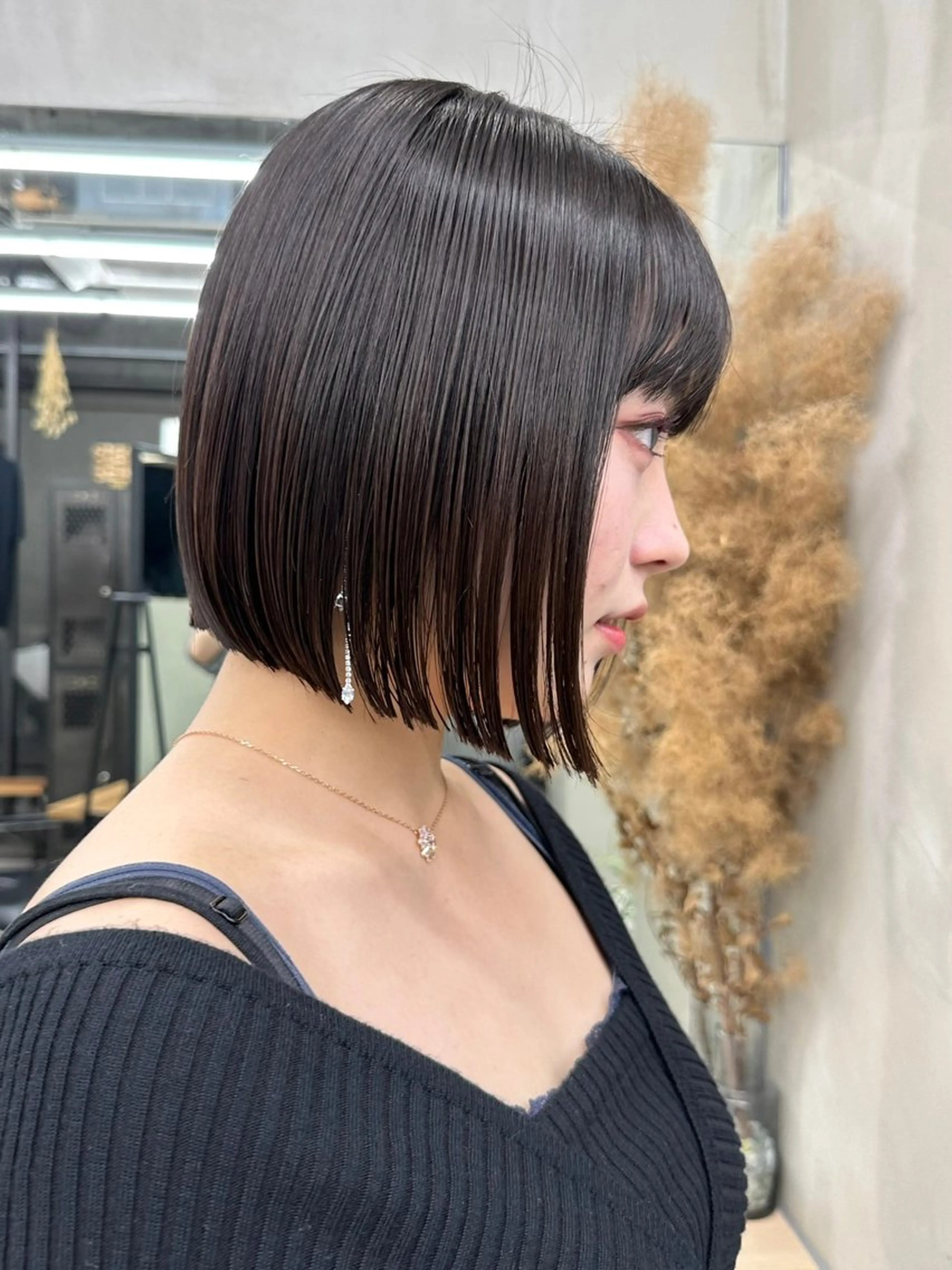 ショート カット ヘアカラー 切りっぱなしボブ/ 小顔ボブNANAのヘアスタイル