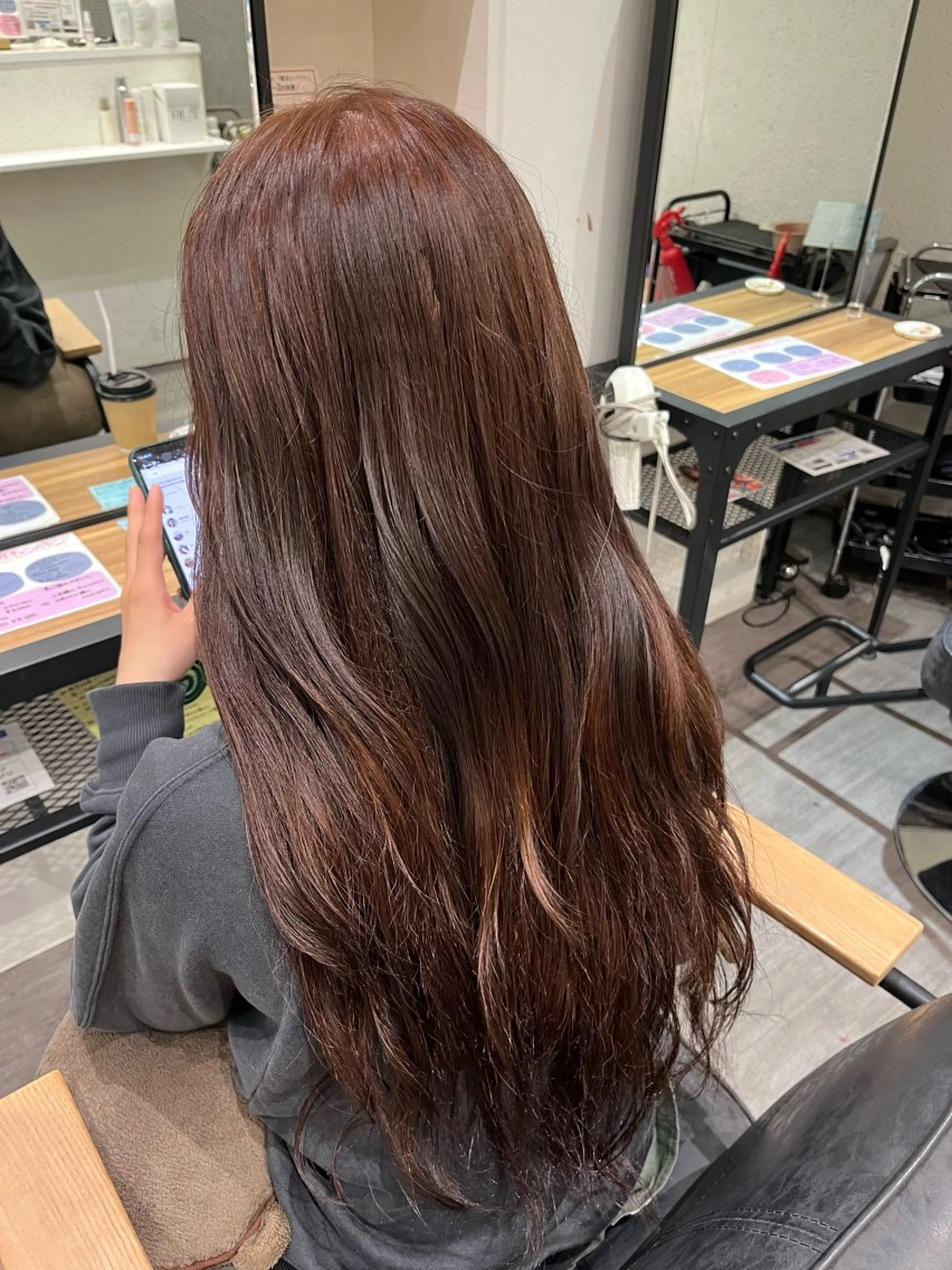 ロング カラー ヘアアレンジ ブラウンカラー ピンクカラー ピンクブラウン ヘアカラー トリートメント カラーリスト💟草間 紫音💟のヘアスタイル