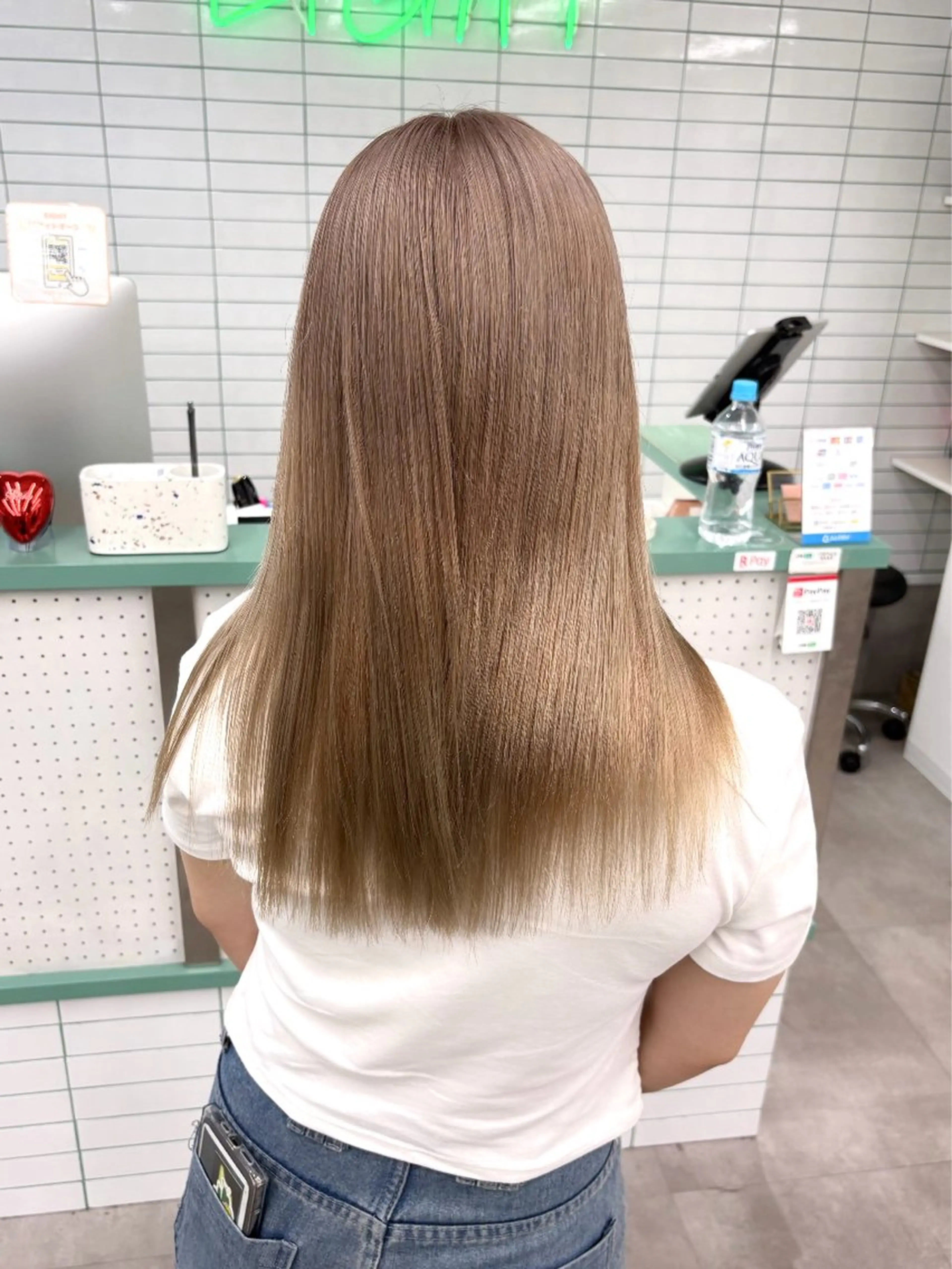 ミディアム カット ヘアカラー トリートメント Ⓜ︎iyu🌊/ハイ ライト/海外風カラーのヘアスタイル