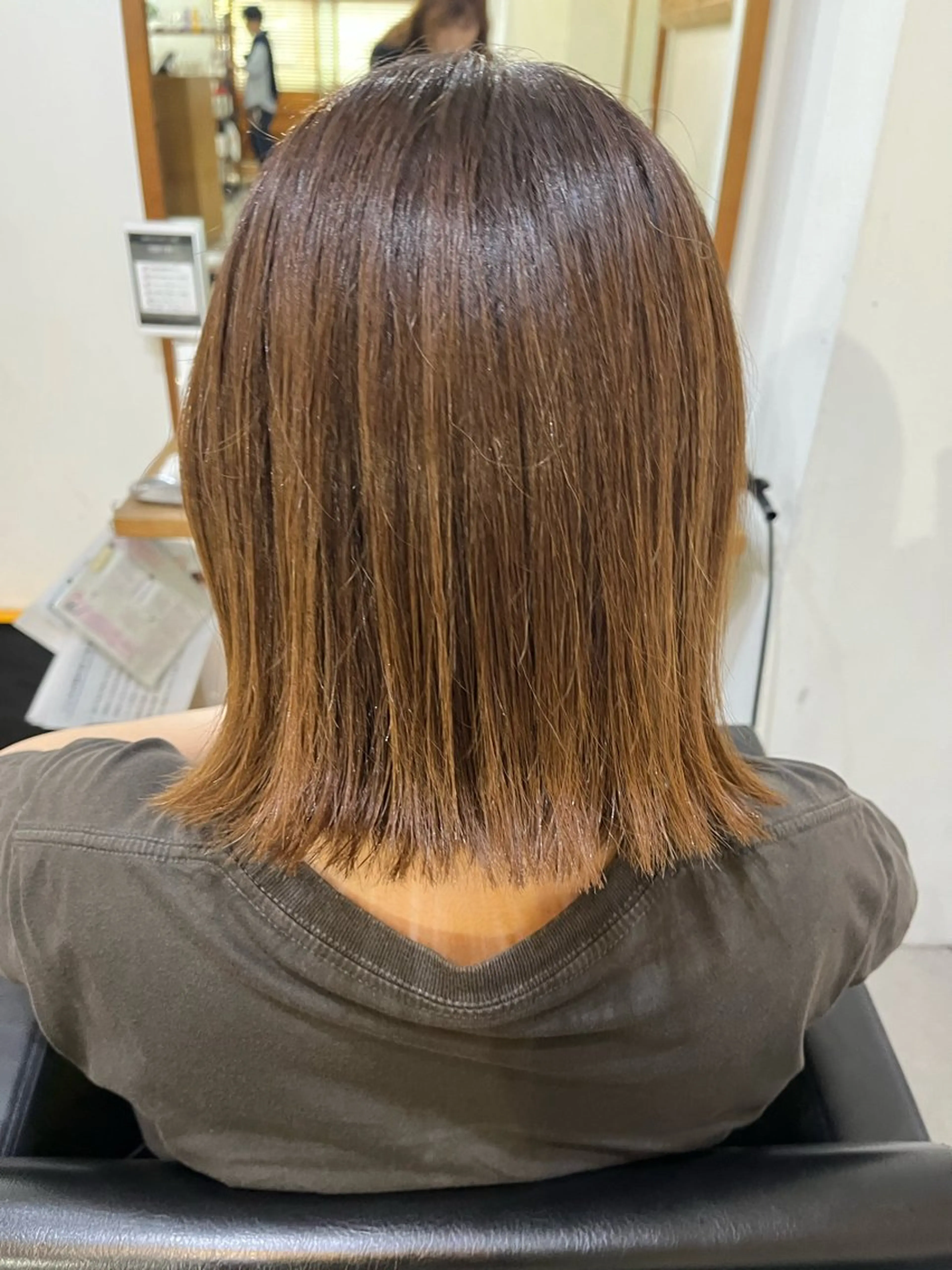 ミディアム カラー ✨🎨ブリーチなし 透明感カラー✨美友のヘアスタイル