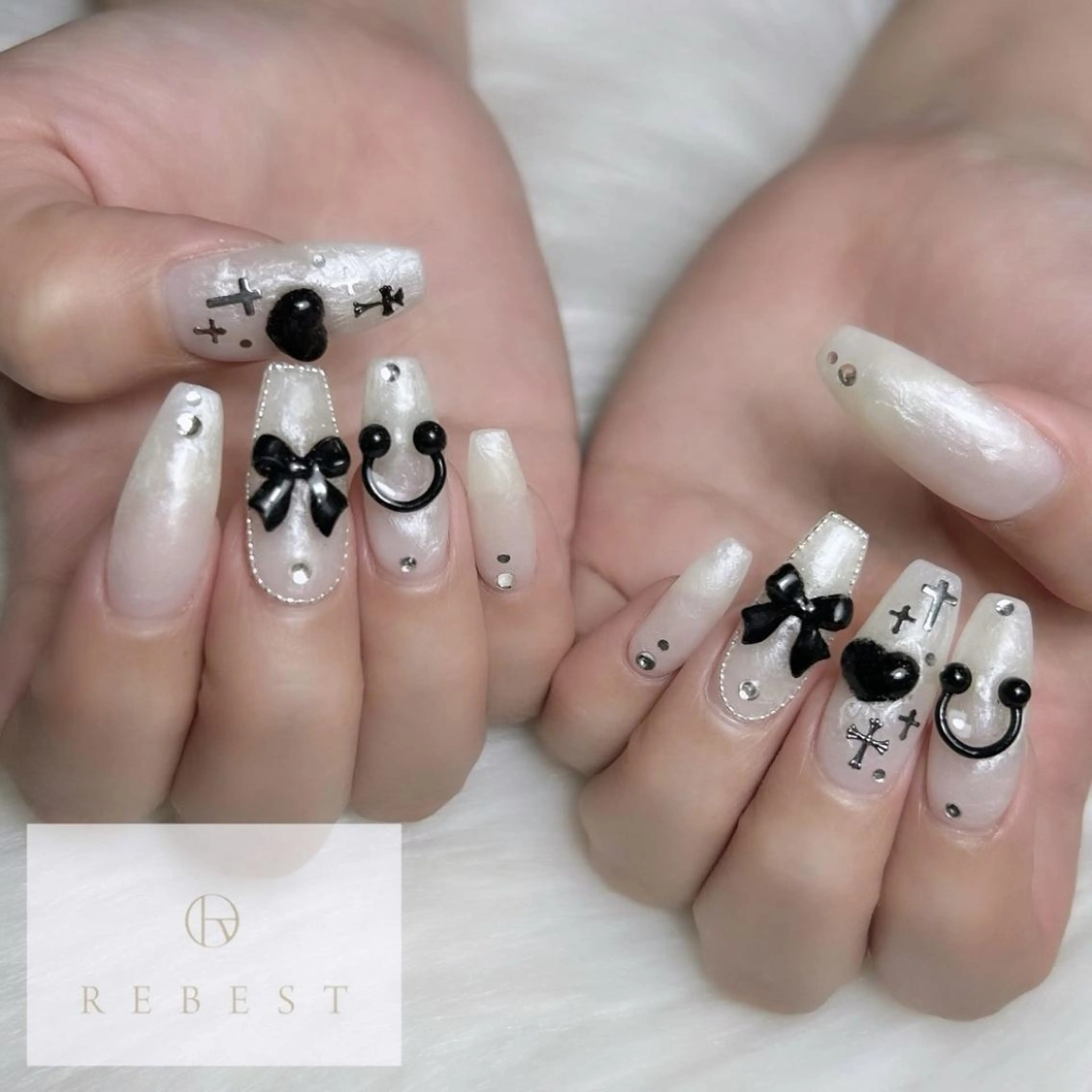 ネイル ハンドネイル REBEST南森町 nail🪽のネイルデザイン