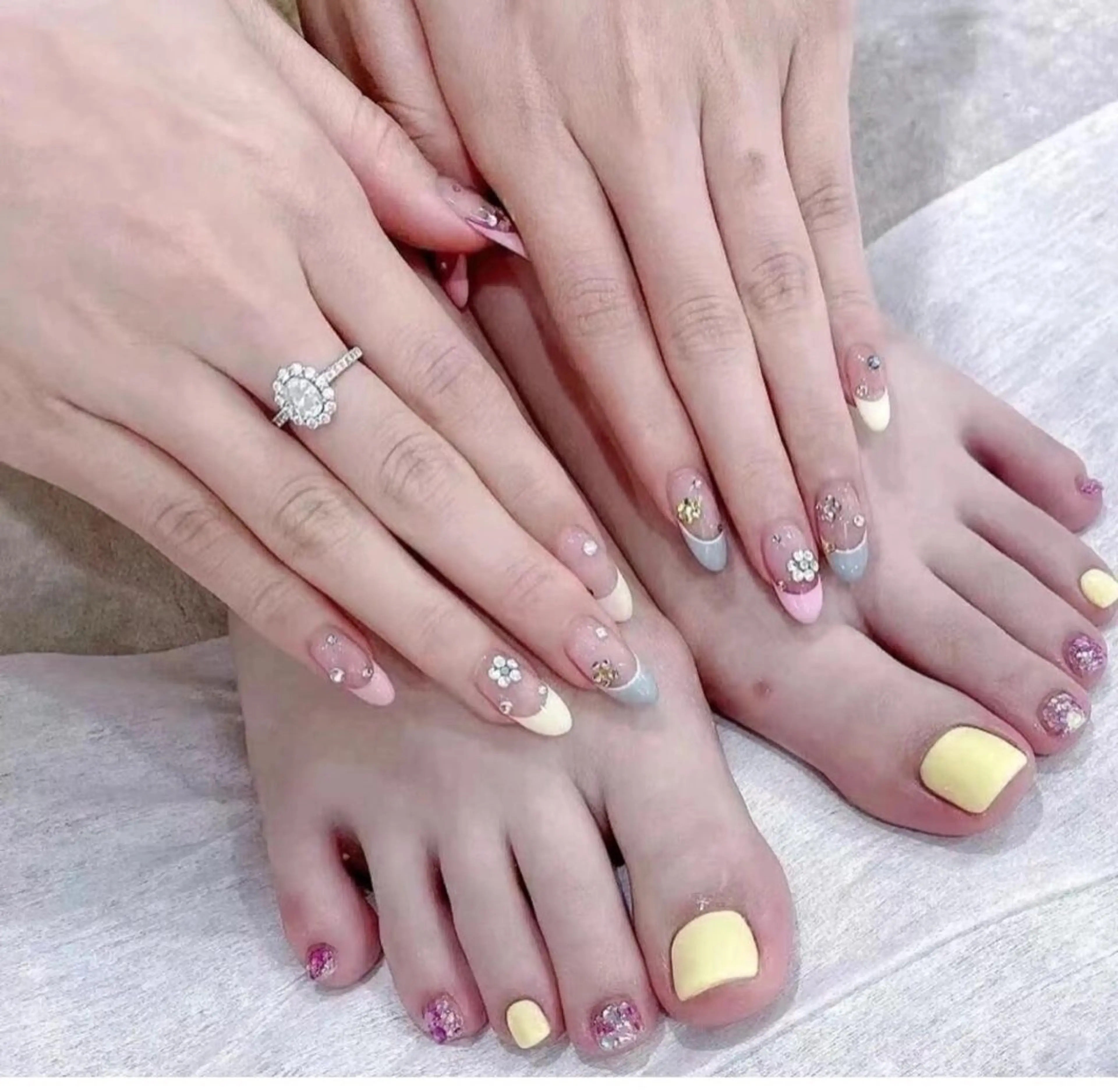 ネイル K•Y美學院(ネイルサロン  エステティックサロン)所属・ホウ エンのネイルデザイン