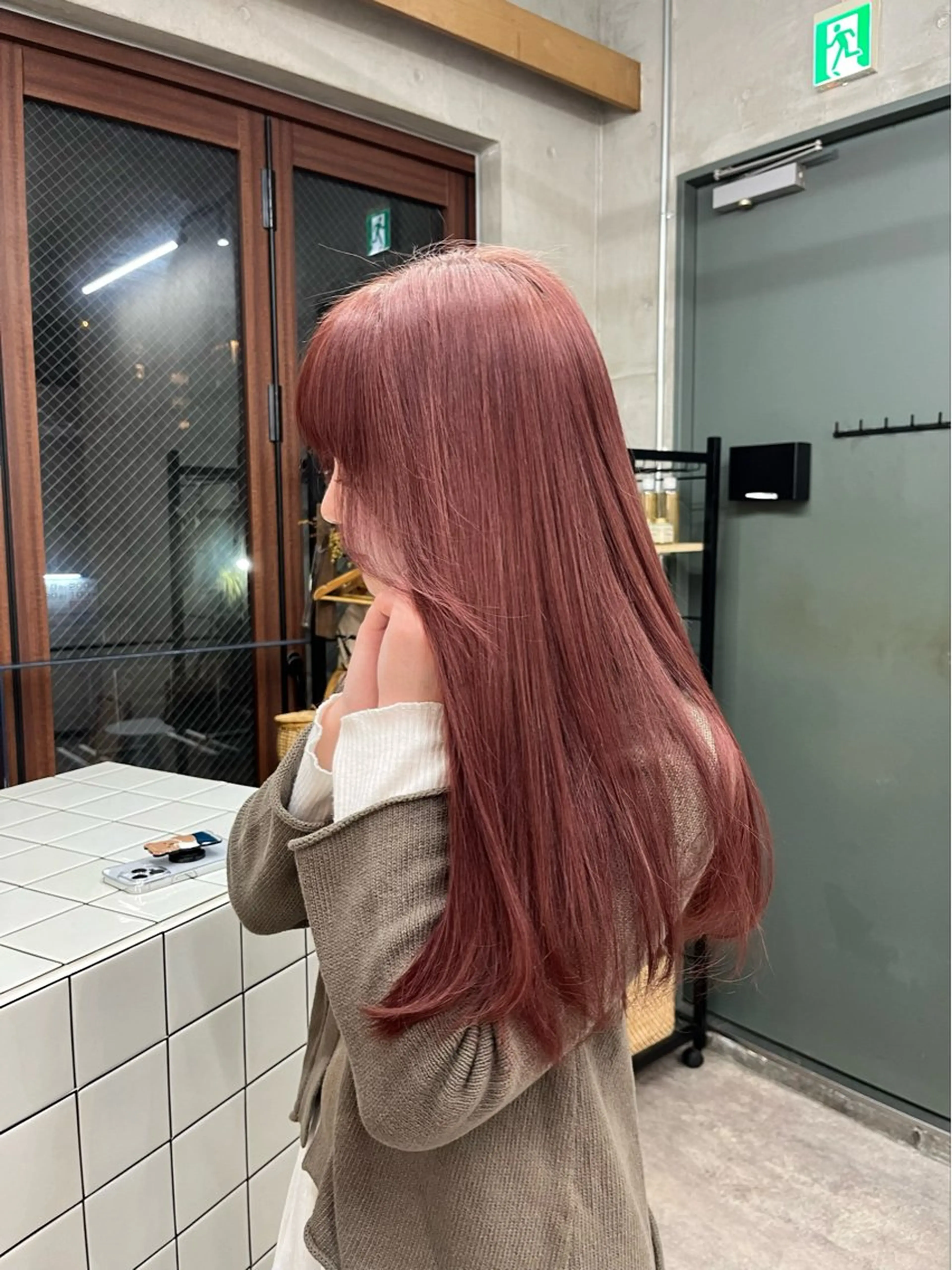 セミロング カラー ベージュカラー ブリーチ ケアブリーチ 透明感カラー ダブルカラー ヘアカラー SALT WATER所属・🫐 𝐌𝐚𝐨 🫐ボブモデル募集のヘアスタイル