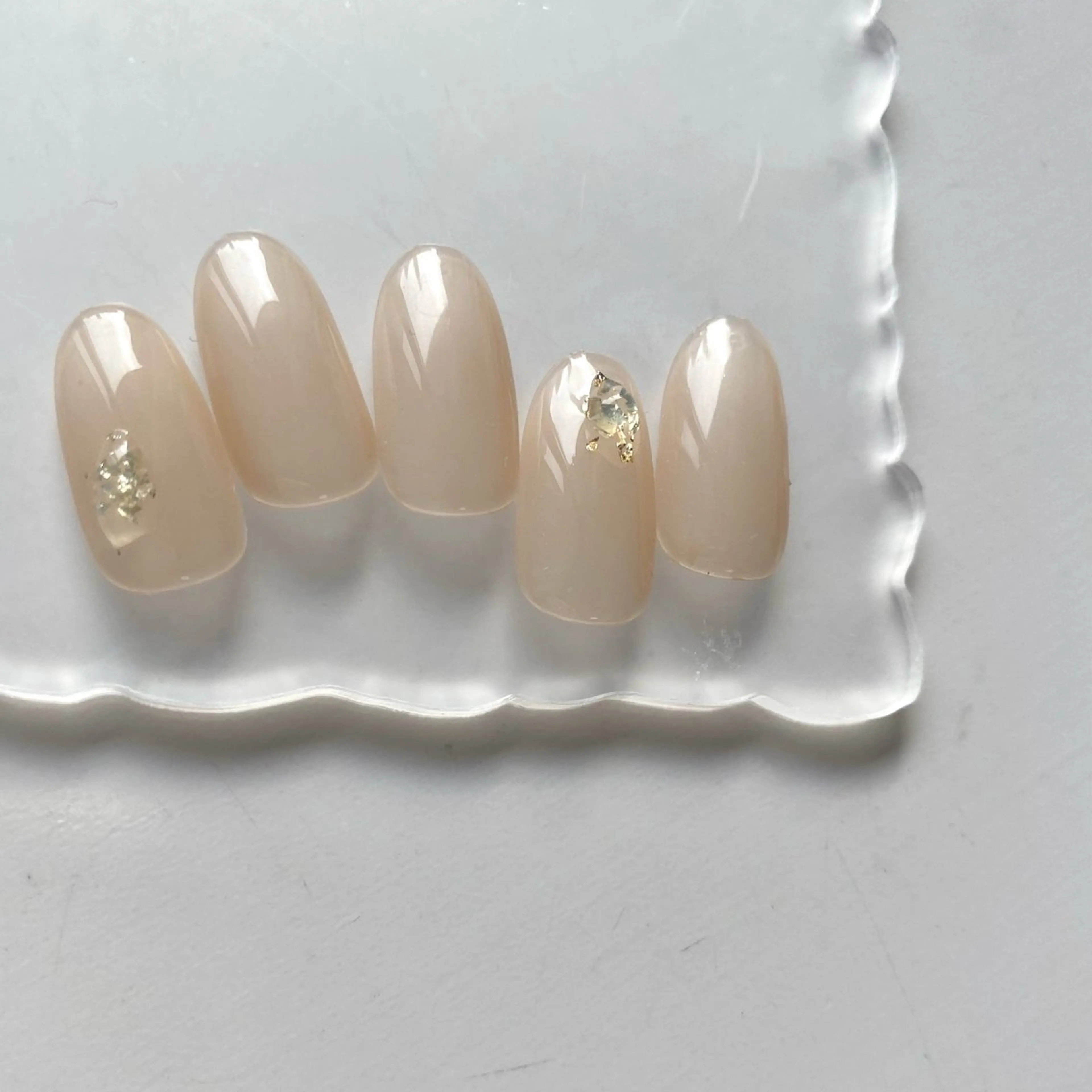 ネイル オフィスネイル シンプルネイル Aoi💅🏻 表参道のネイルデザイン