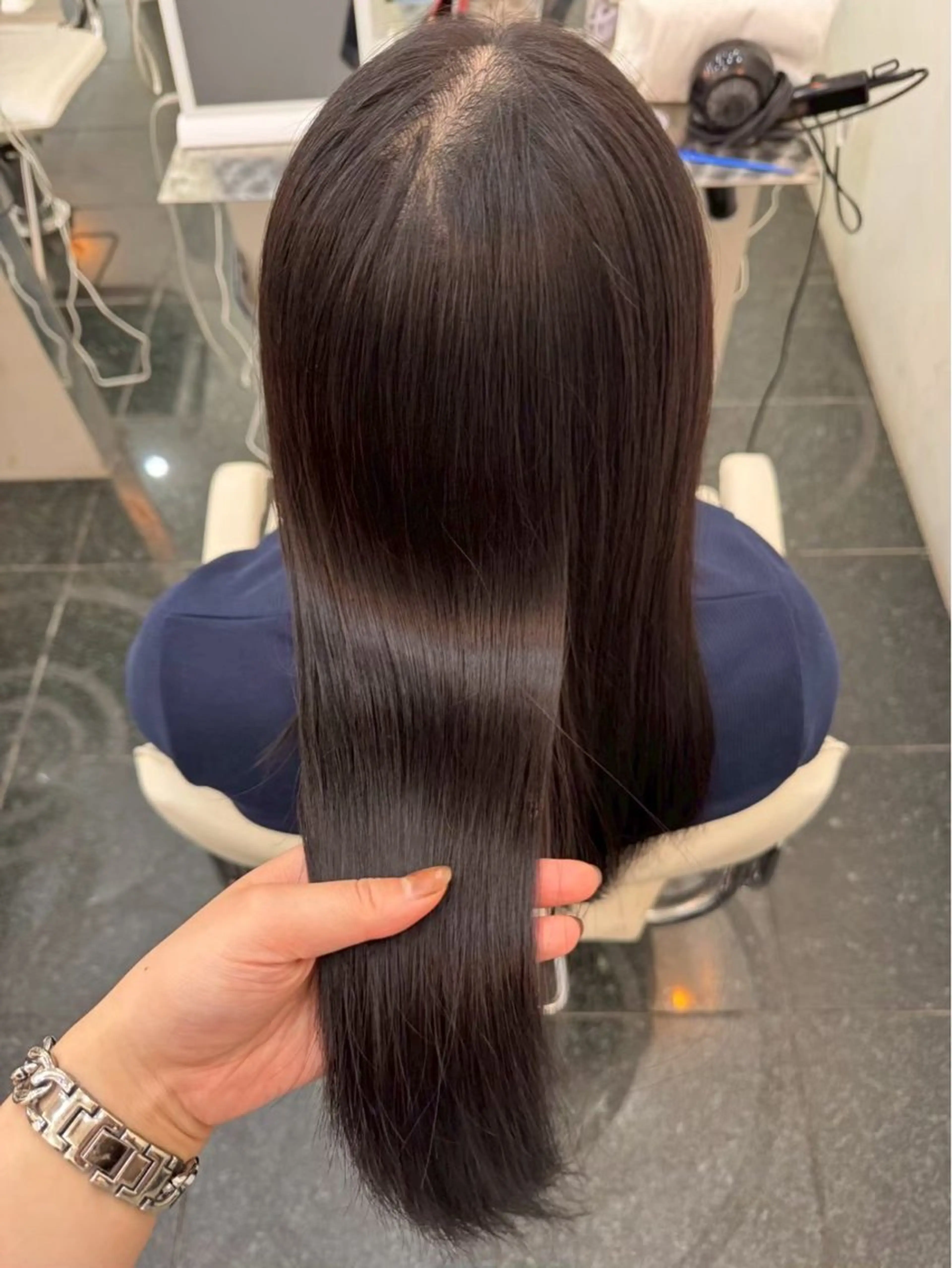 カット ヘアセット 🍀癒しヘッドスパ付 💚真凜のヘアスタイル