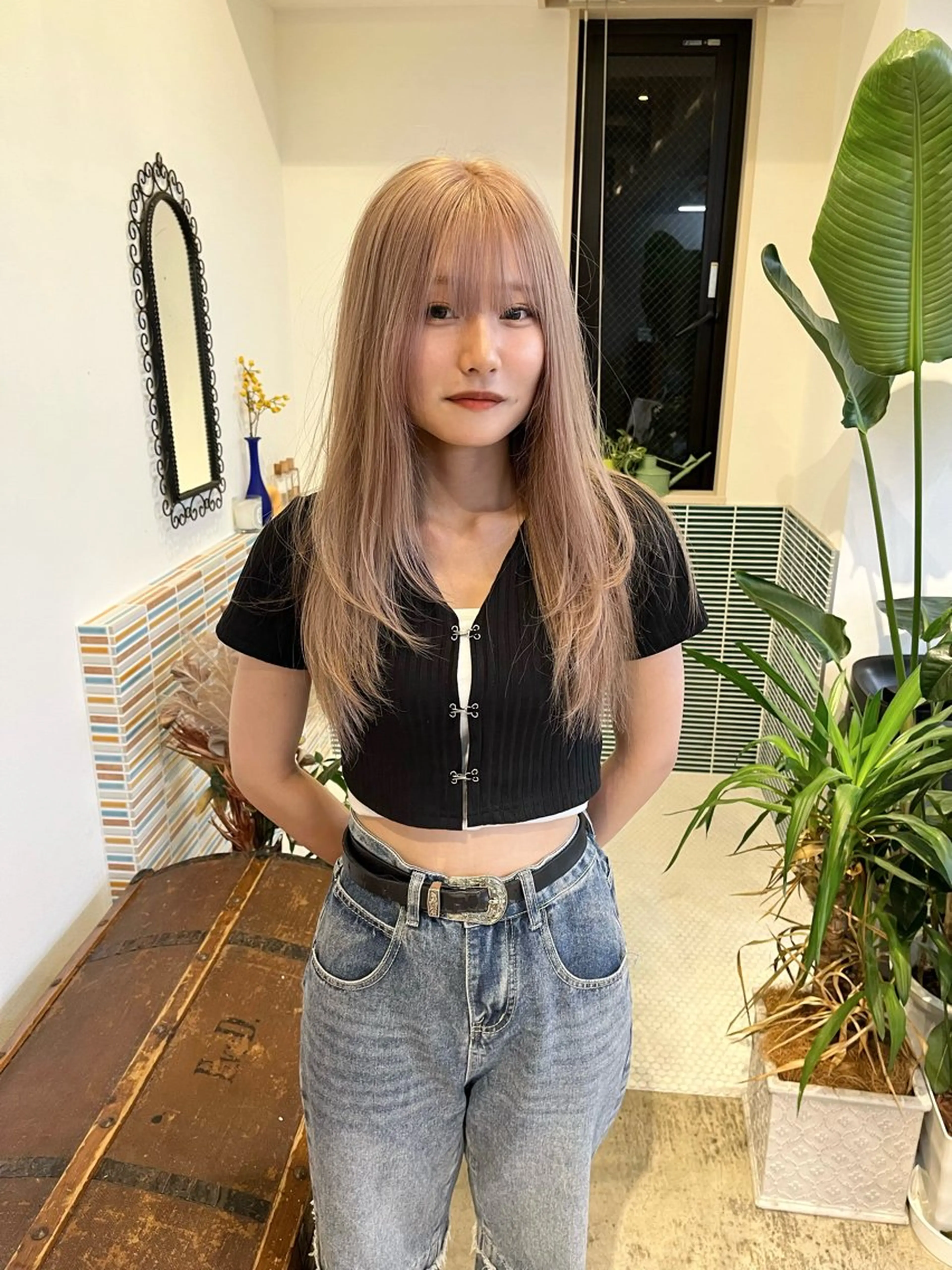 セミロング カラー ベージュカラー ブリーチ ミルクティーベージュ カット ヘアカラー トリートメント 🩷ハイトーン透明感 レイヤー🩷ユリカのヘアスタイル