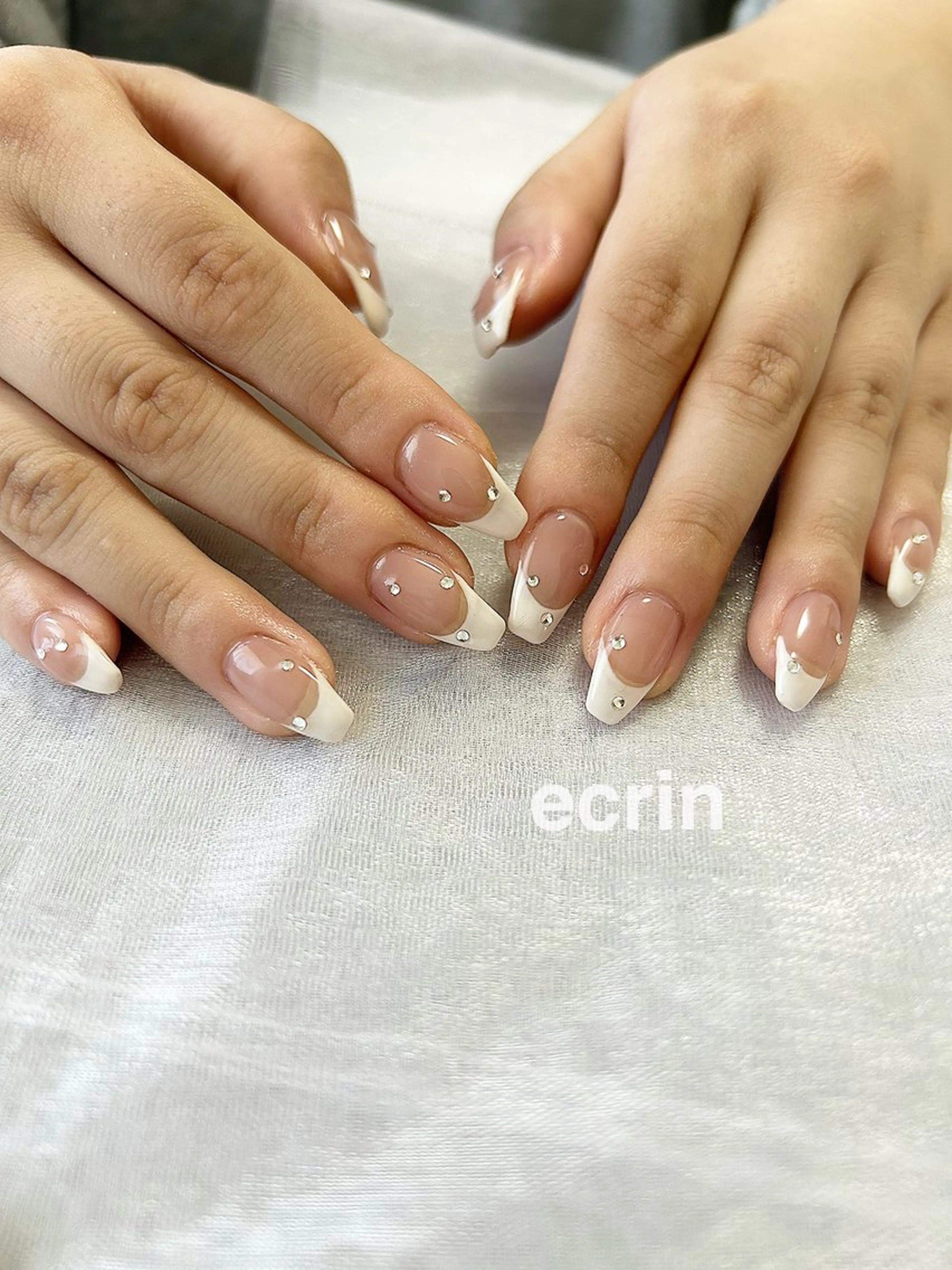 ネイル フレンチネイル ハンドネイル ecrin (エクラン)のネイルデザイン