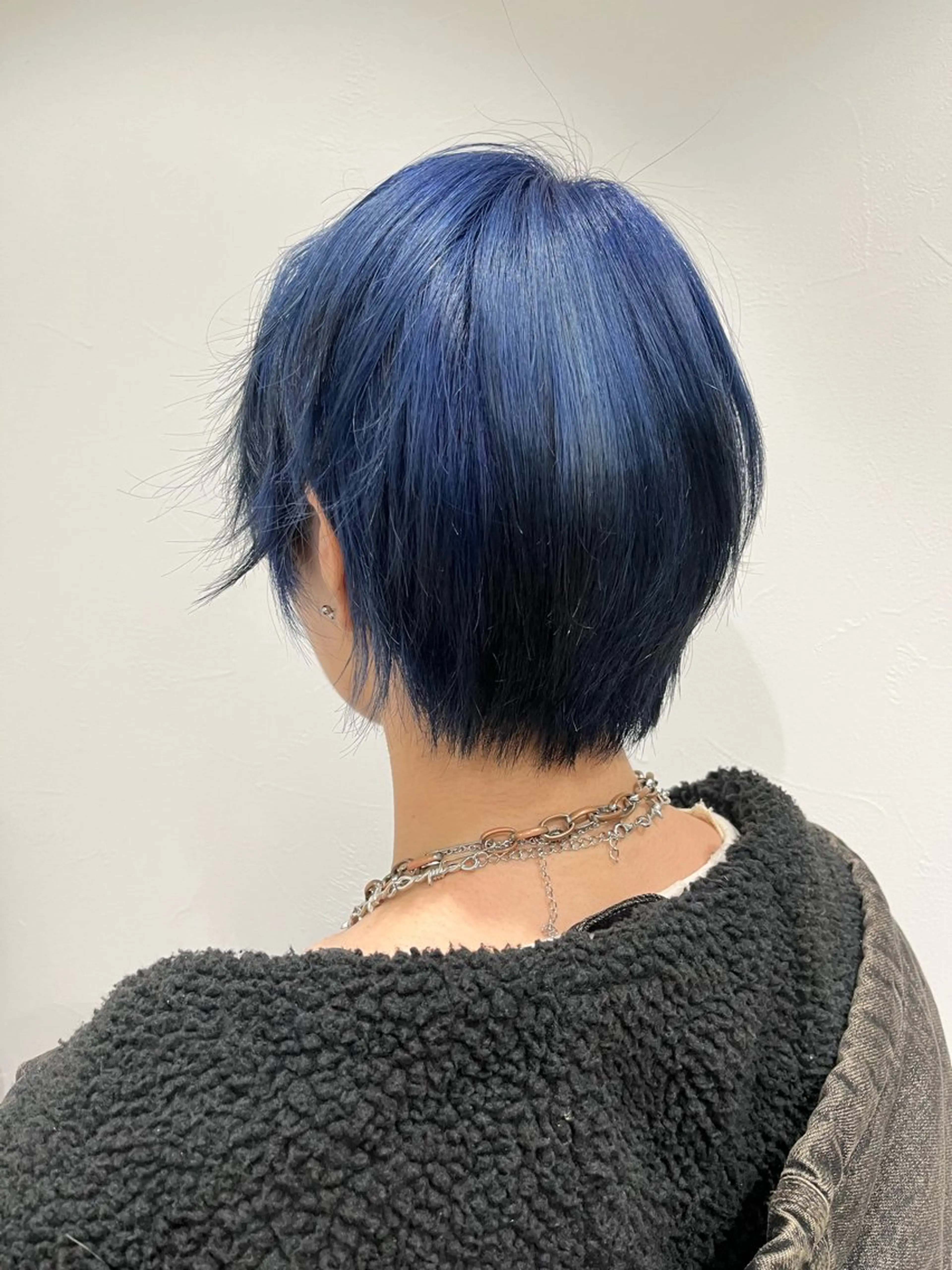 ショート カラー 原口 桃歌のヘアスタイル