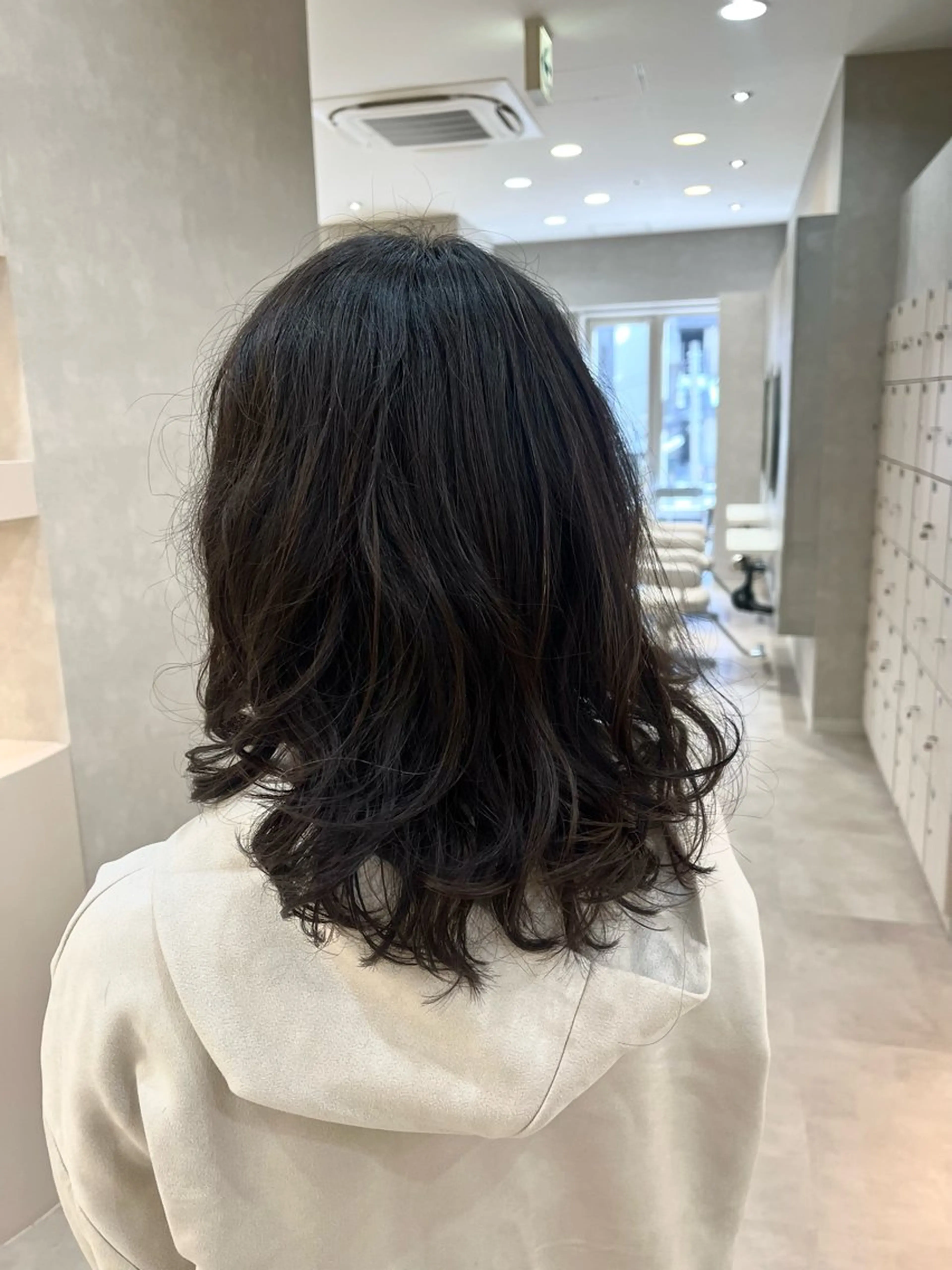 ミディアム パーマ ミディアムパーマ 関 琴美のヘアスタイル