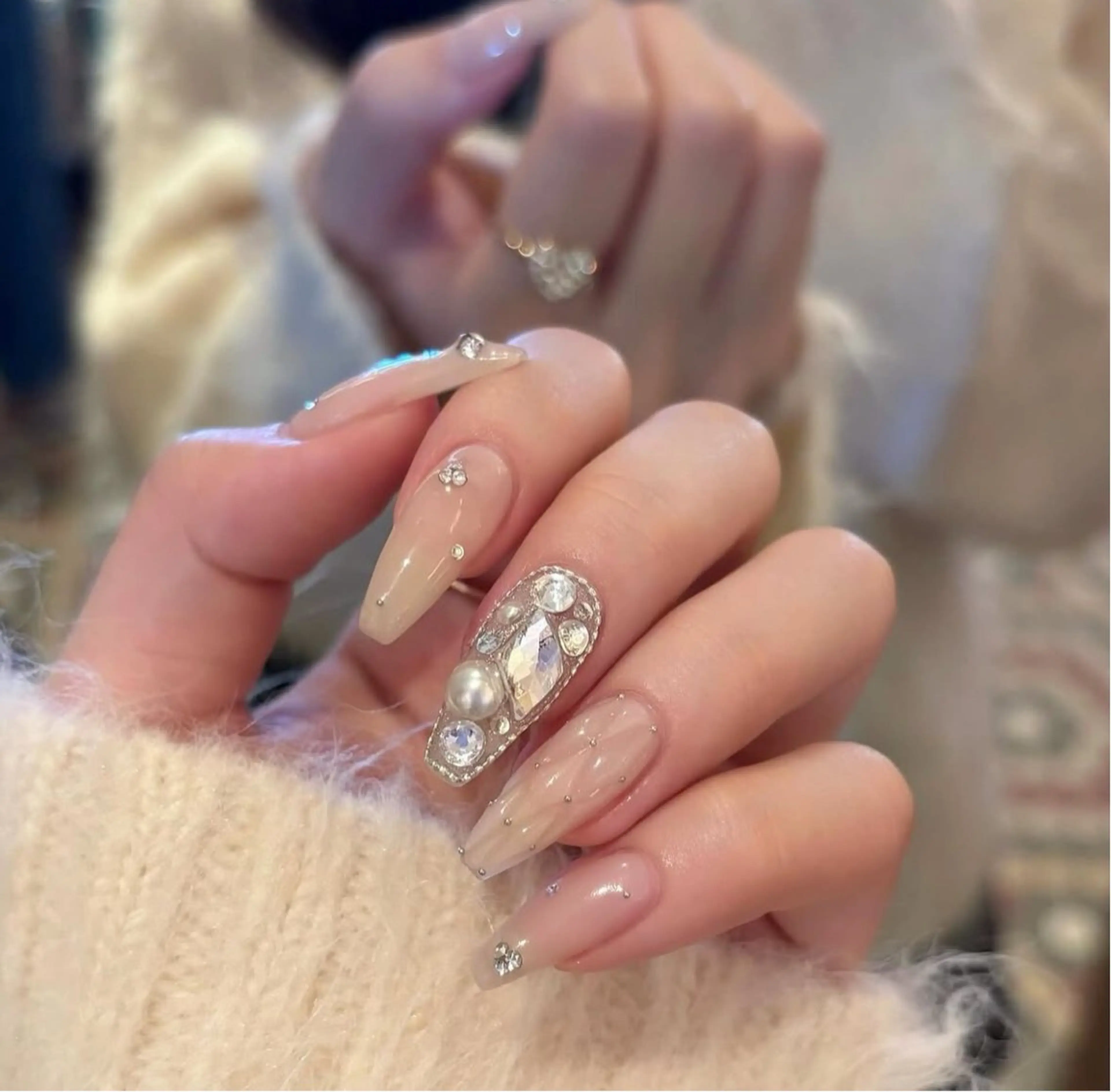 ネイル 長さ出し グラデーション キラキラネイル 韓国ネイル ラメ(グリッター) ハンドネイル ハンドケア Chisa Nail Studio所属・チ サのネイルデザイン