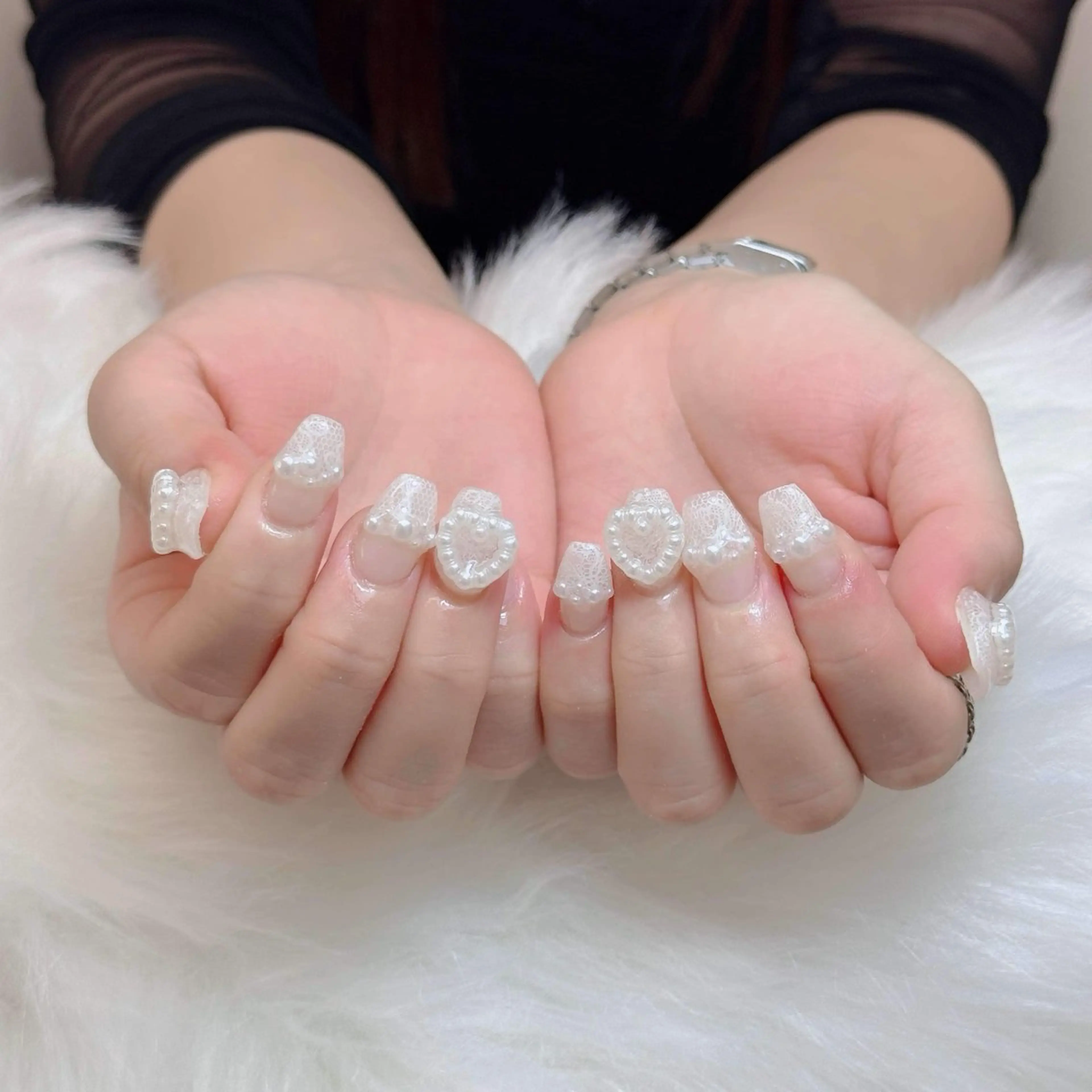 ネイル チークネイル フレンチネイル ジェルネイル ガラスフレンチ 韓国ネイル ハンドネイル ハンドケア Anh Nail 歌舞伎町のネイルデザイン