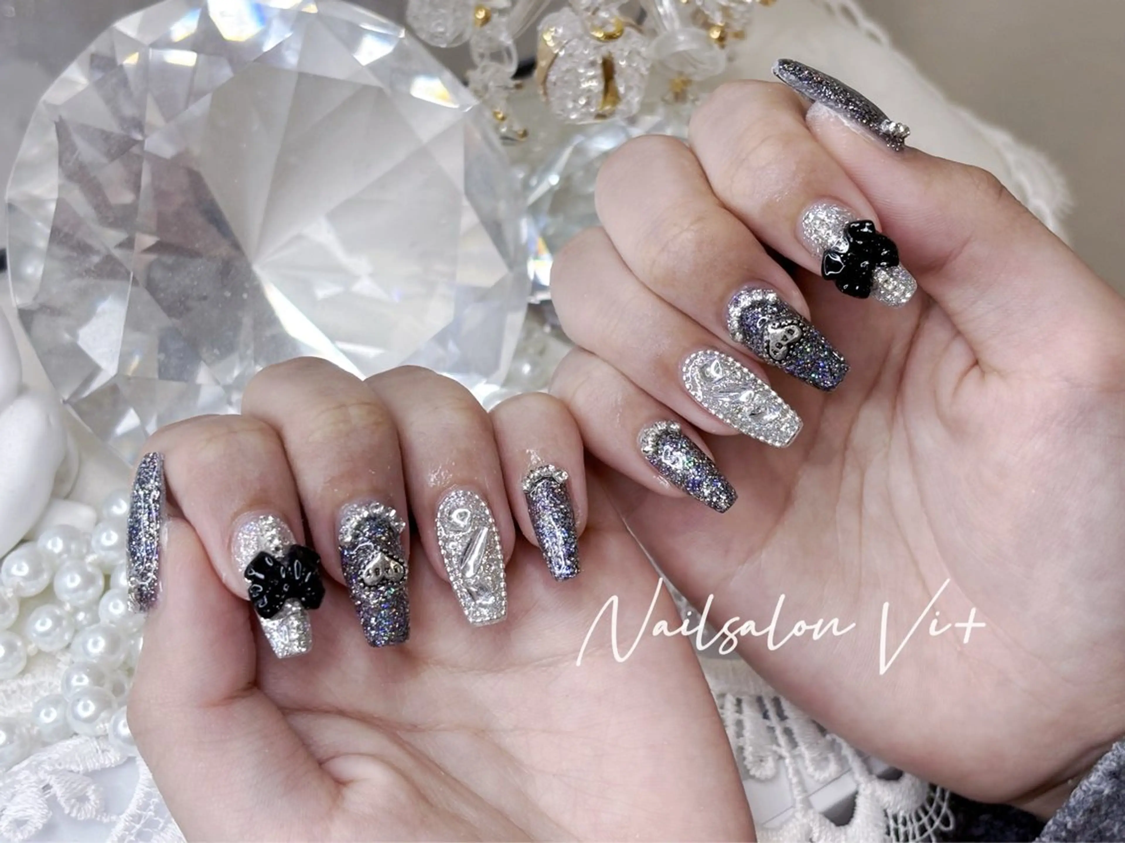 ネイル Nailsalon Vi+ももか🩷のネイルデザイン