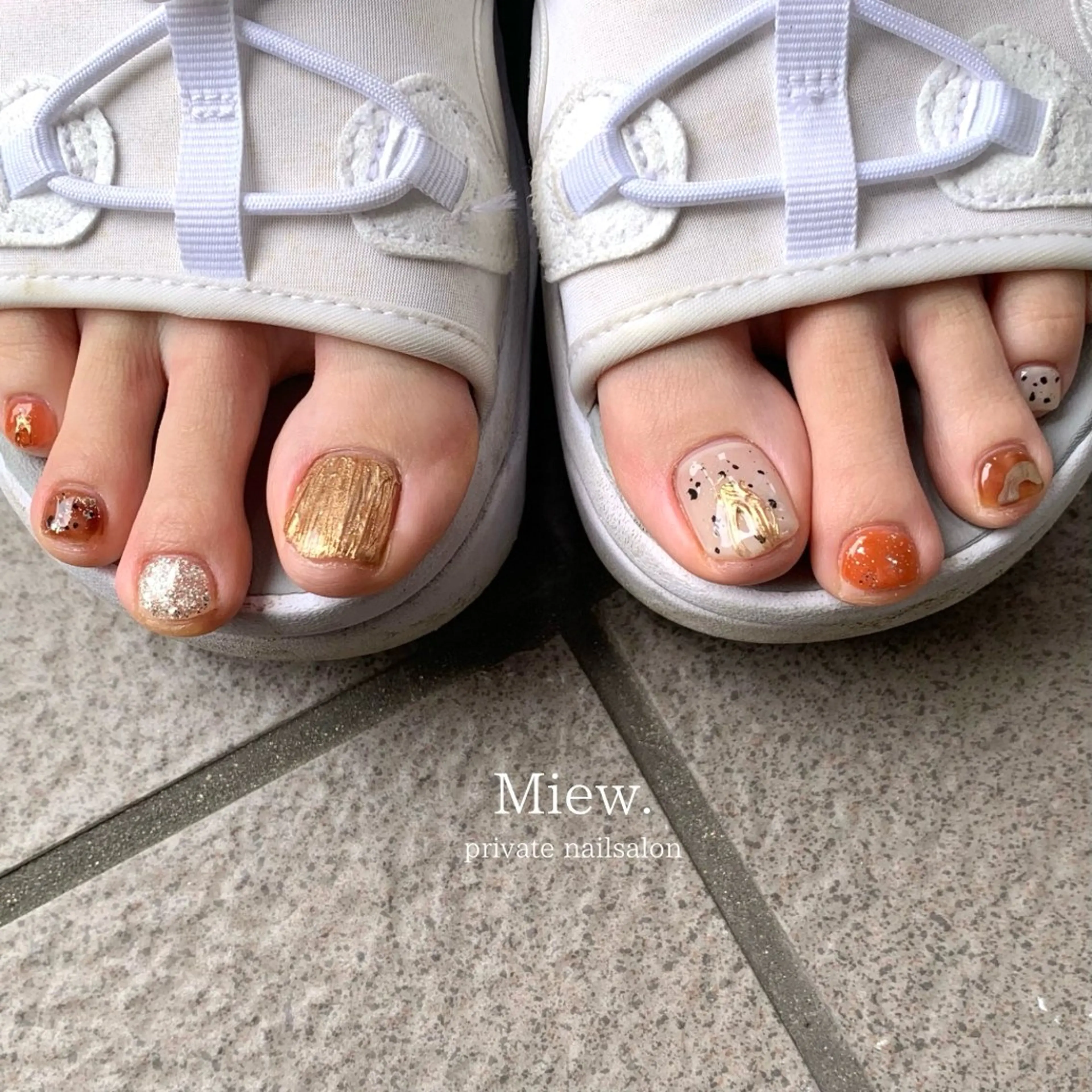 ネイル フットネイル Mina🫧 【Miew.】のネイルデザイン