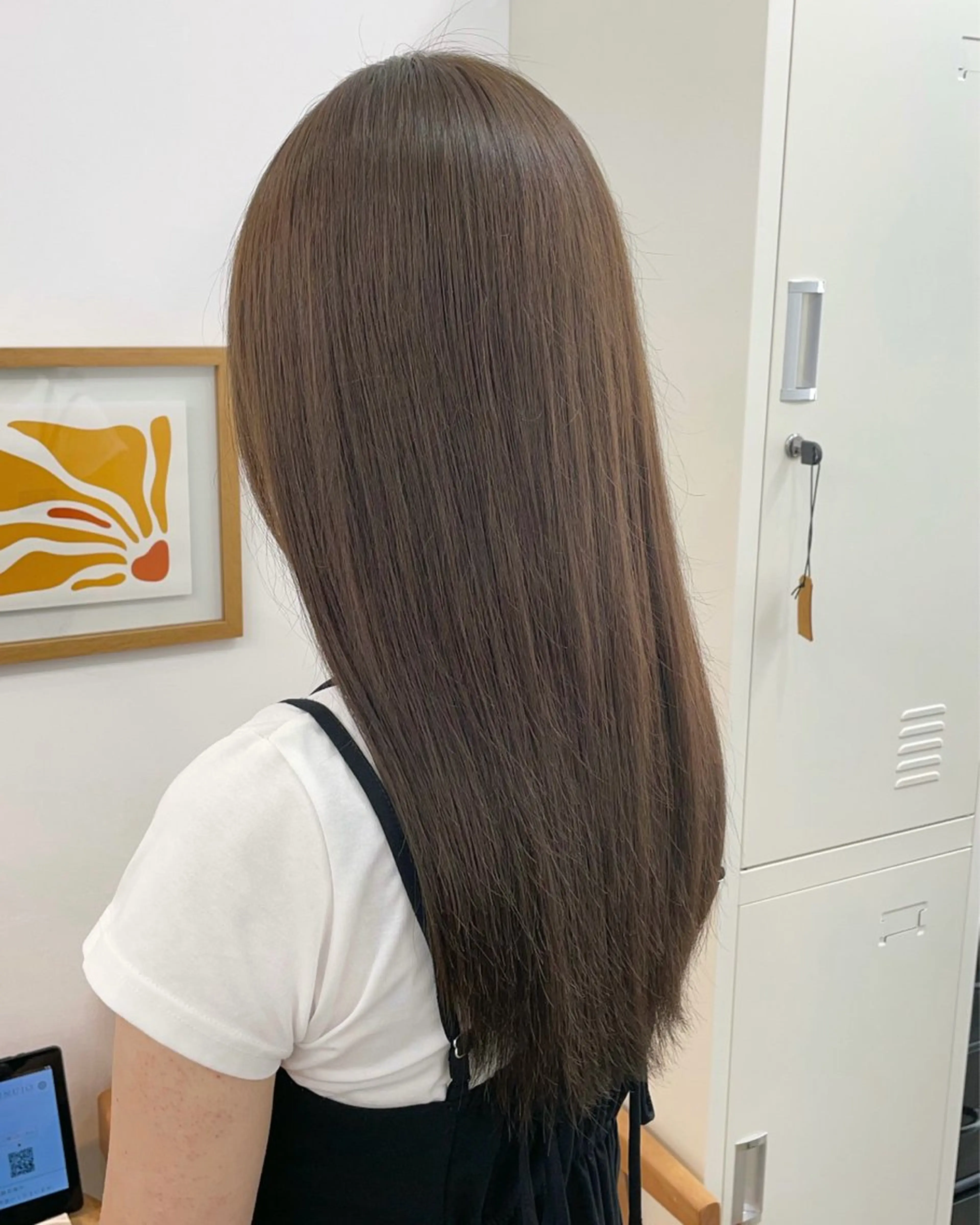 ロング カラー ベージュカラー 透明感カラー イルミナカラー オリーブベージュ トリートメント ✨髪質改善✨原宿 えのもと　はなのヘアスタイル