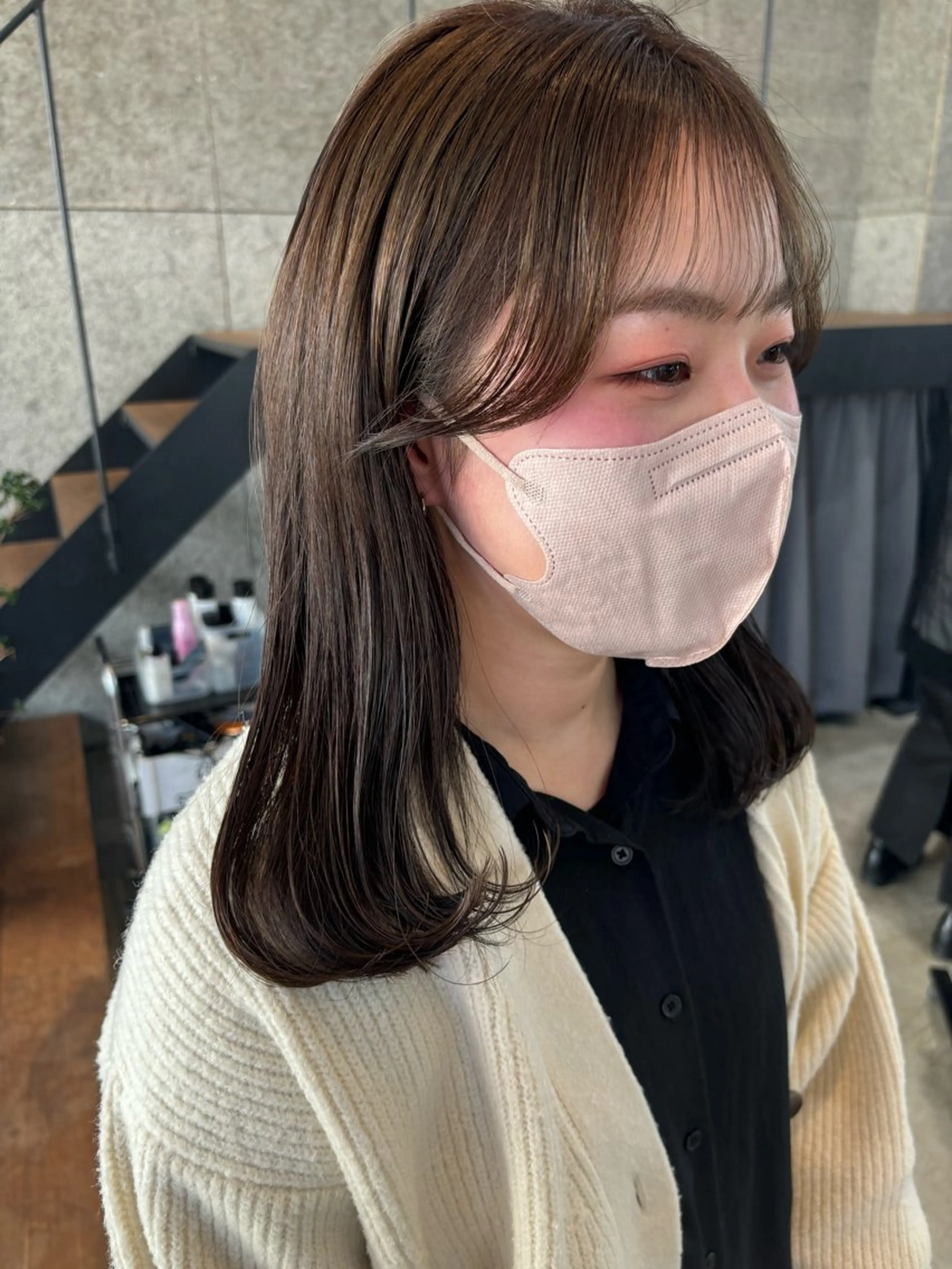 ミディアム カラー パーマ ヘアアレンジ カット ヘアカラー トリートメント ヘッドスパ ヘアセット 押切 響 のヘアスタイル