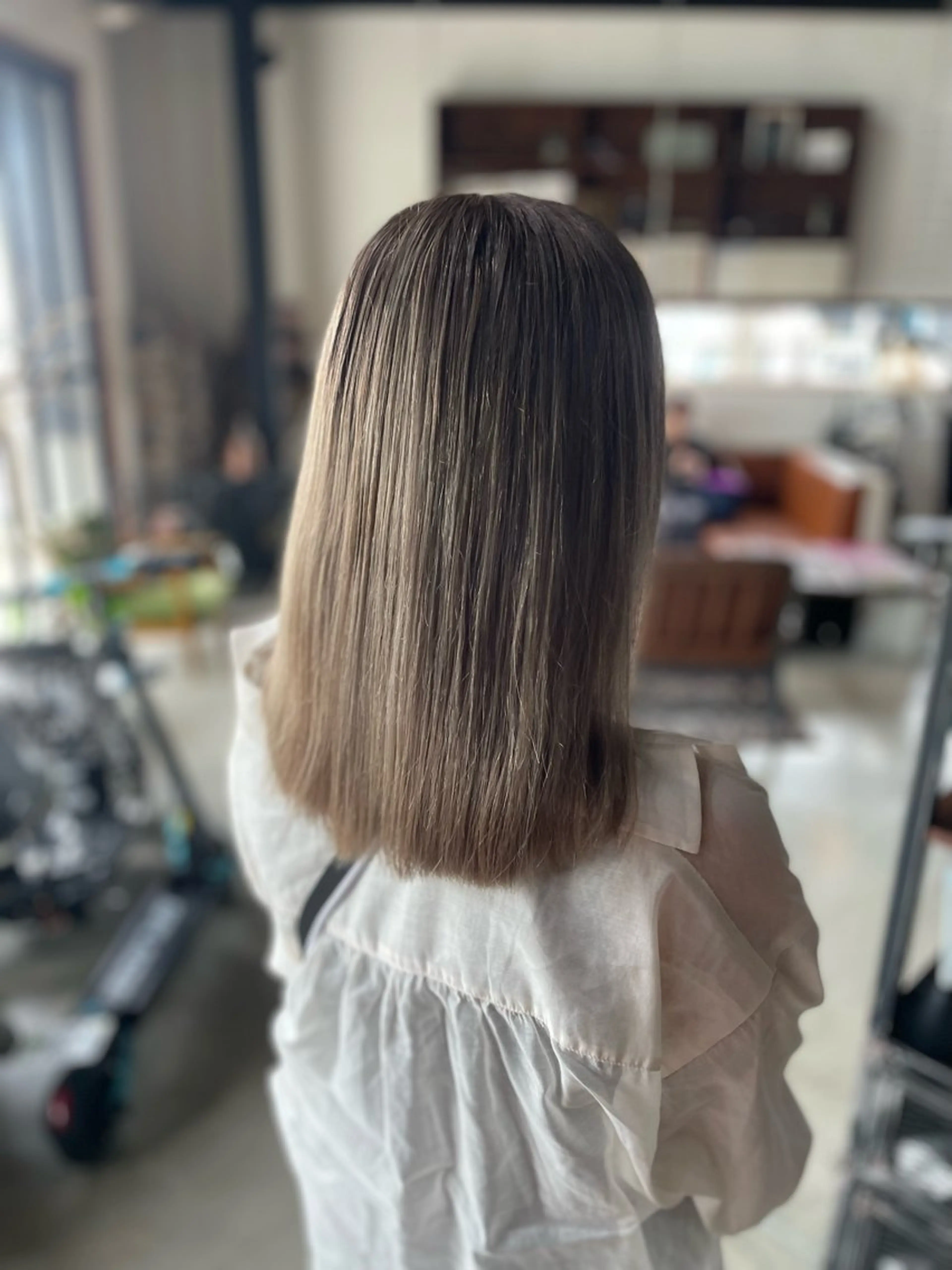 セミロング OGAWA NOAのヘアスタイル