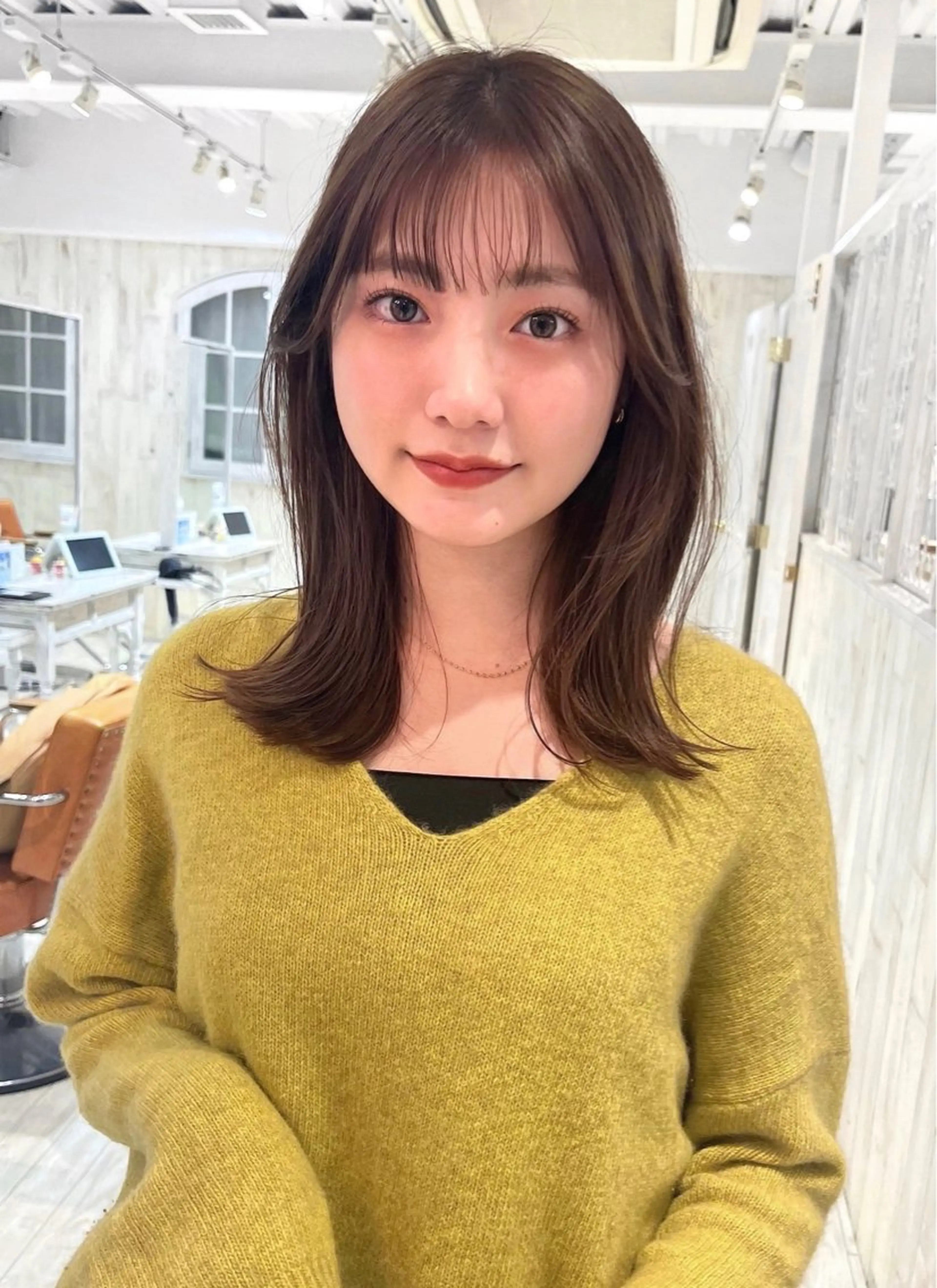 セミロング カラー ベージュカラー ブラウンカラー ブラウンベージュ くびれヘア 顔周りカット カット ヘアカラー 【韓国ヘア×透明感 カラー】笹谷 莉未のヘアスタイル