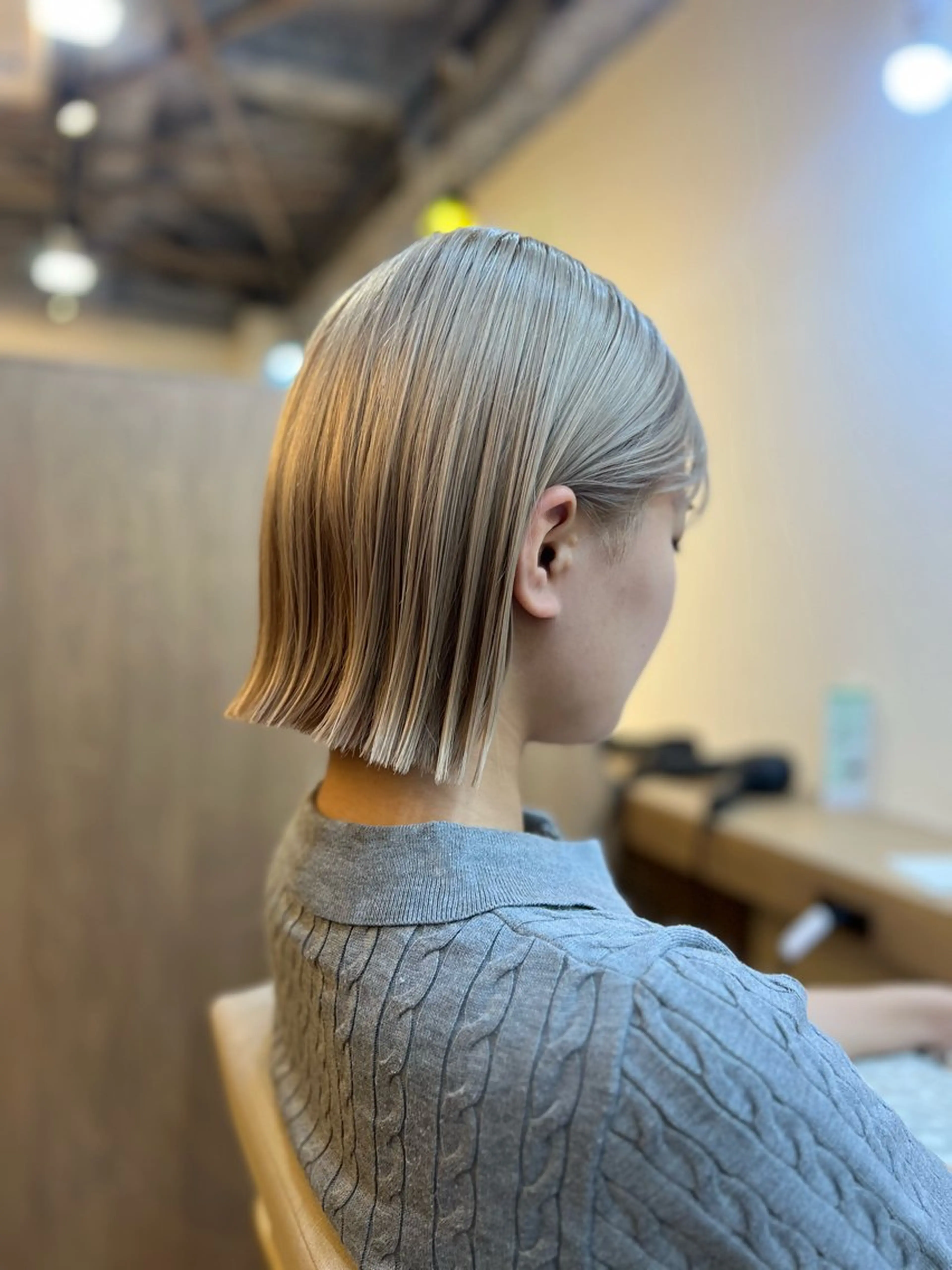 ショート カラー ハイトーンカラー ボブ カット ヘアカラー トリートメント 神戸ボブ✂️ ioe三宮/田 伸佳のヘアスタイル