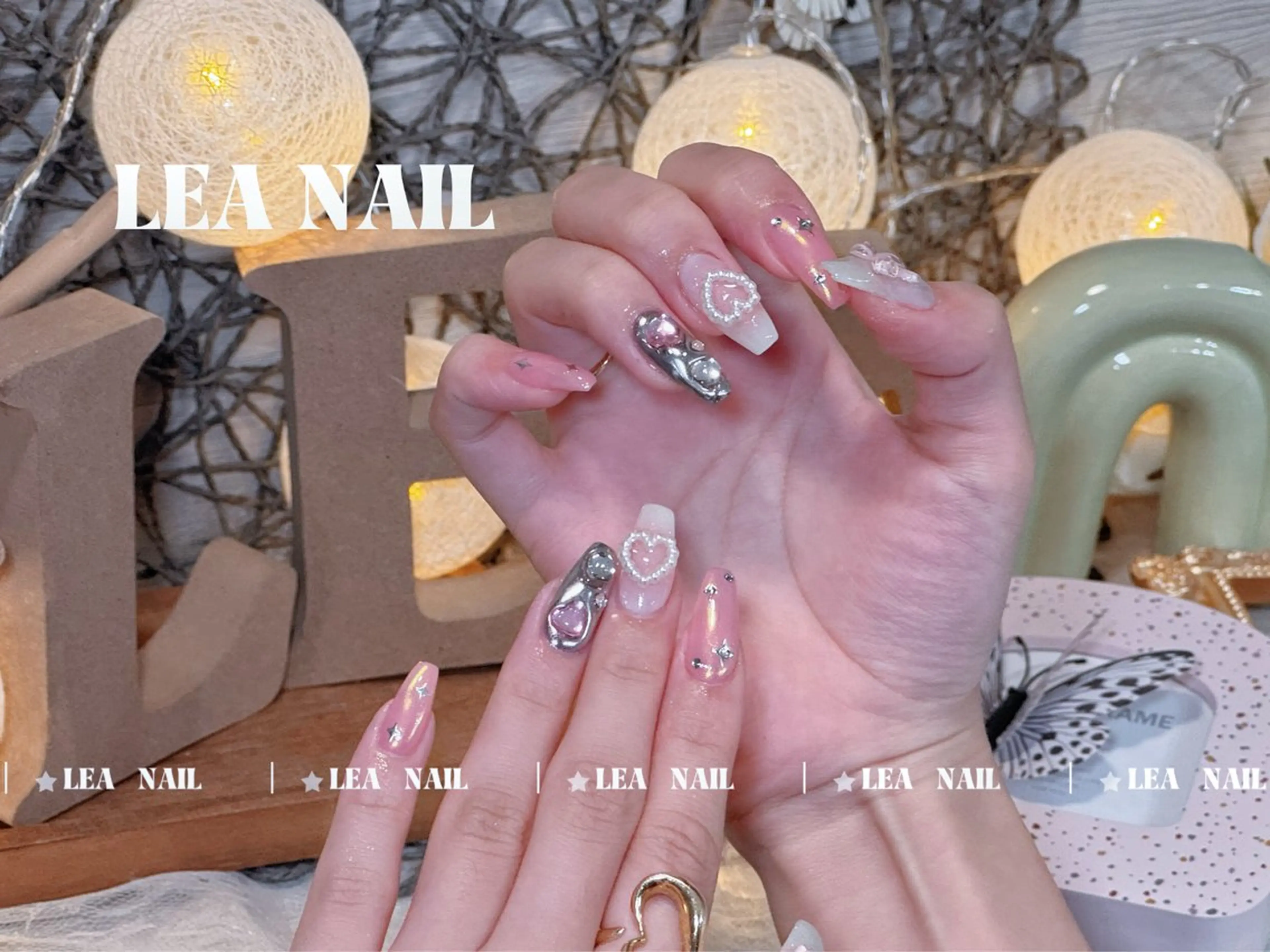 ネイル チークネイル フラッシュネイル フットネイル フレンチネイル ジェルネイル ハンドネイル ハンドケア Luxe Nail Salonのネイルデザイン