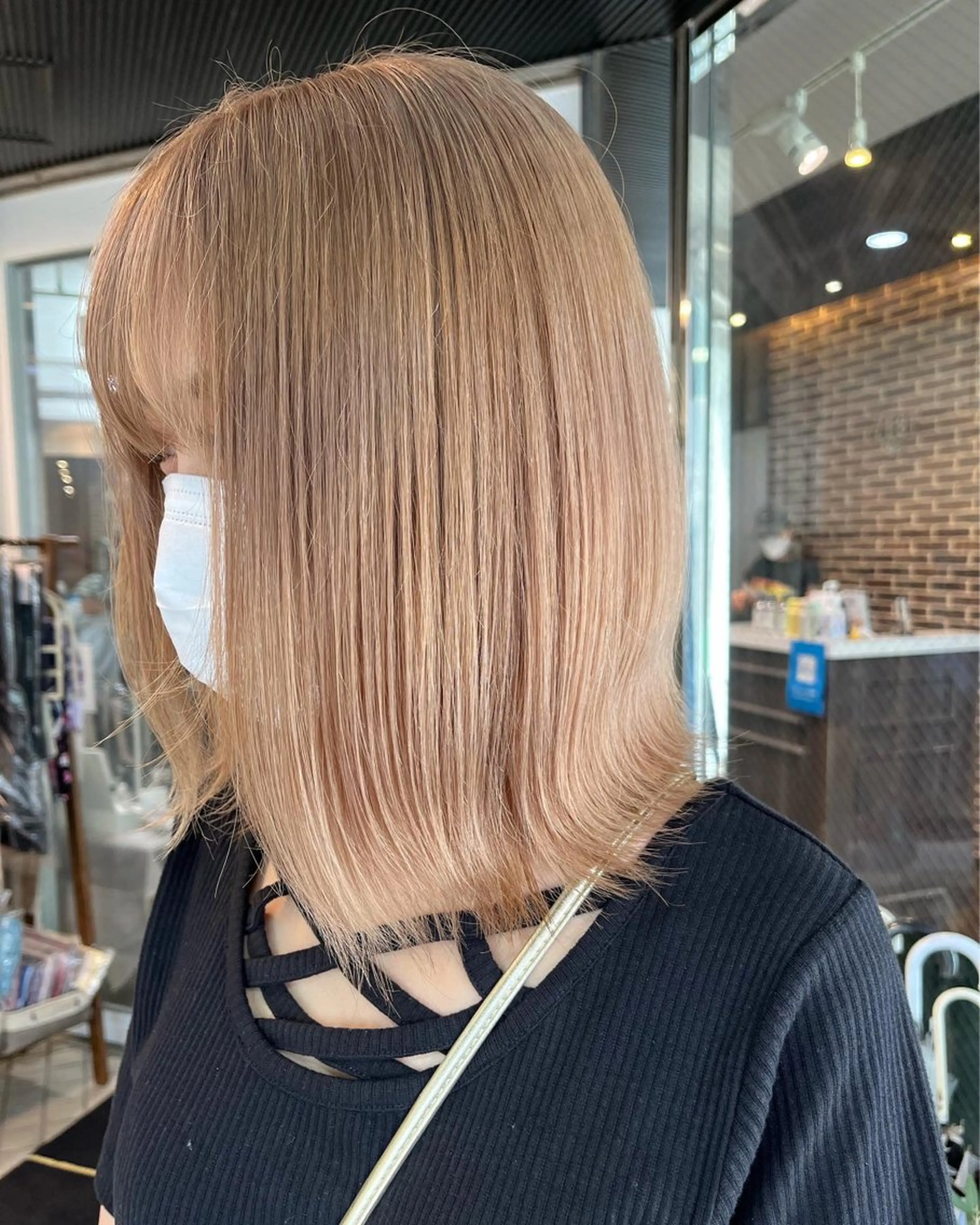 カラー ベージュカラー ブリーチ ケアブリーチ ダブルカラー イヤリングカラー ヘアカラー トリートメント 透明感カラー こだわりカットあさみのヘアスタイル