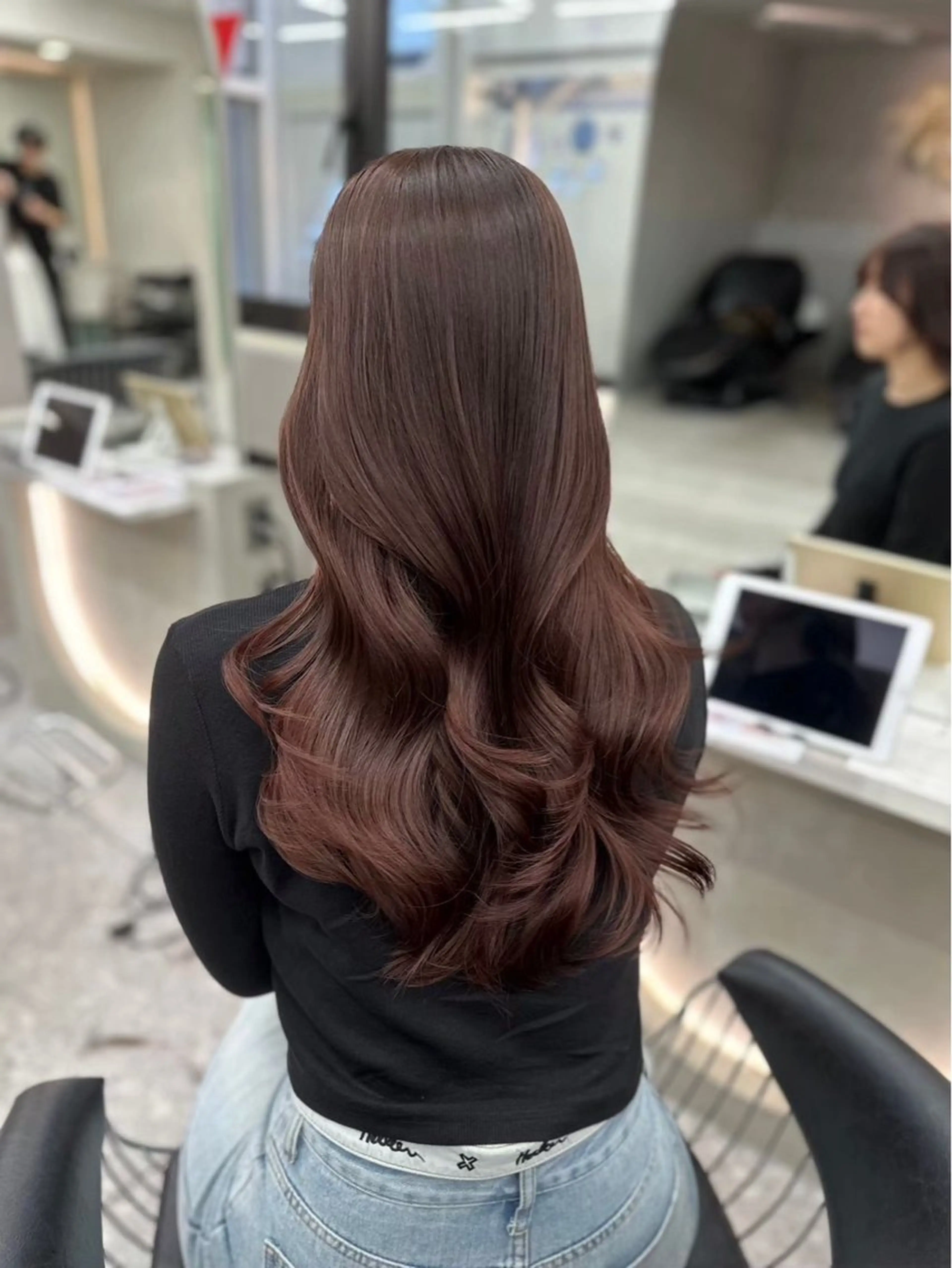 セミロング ヘアカラー トリートメント 韓国🇰🇷レイヤー 透明感/秀瑛🩶のヘアスタイル