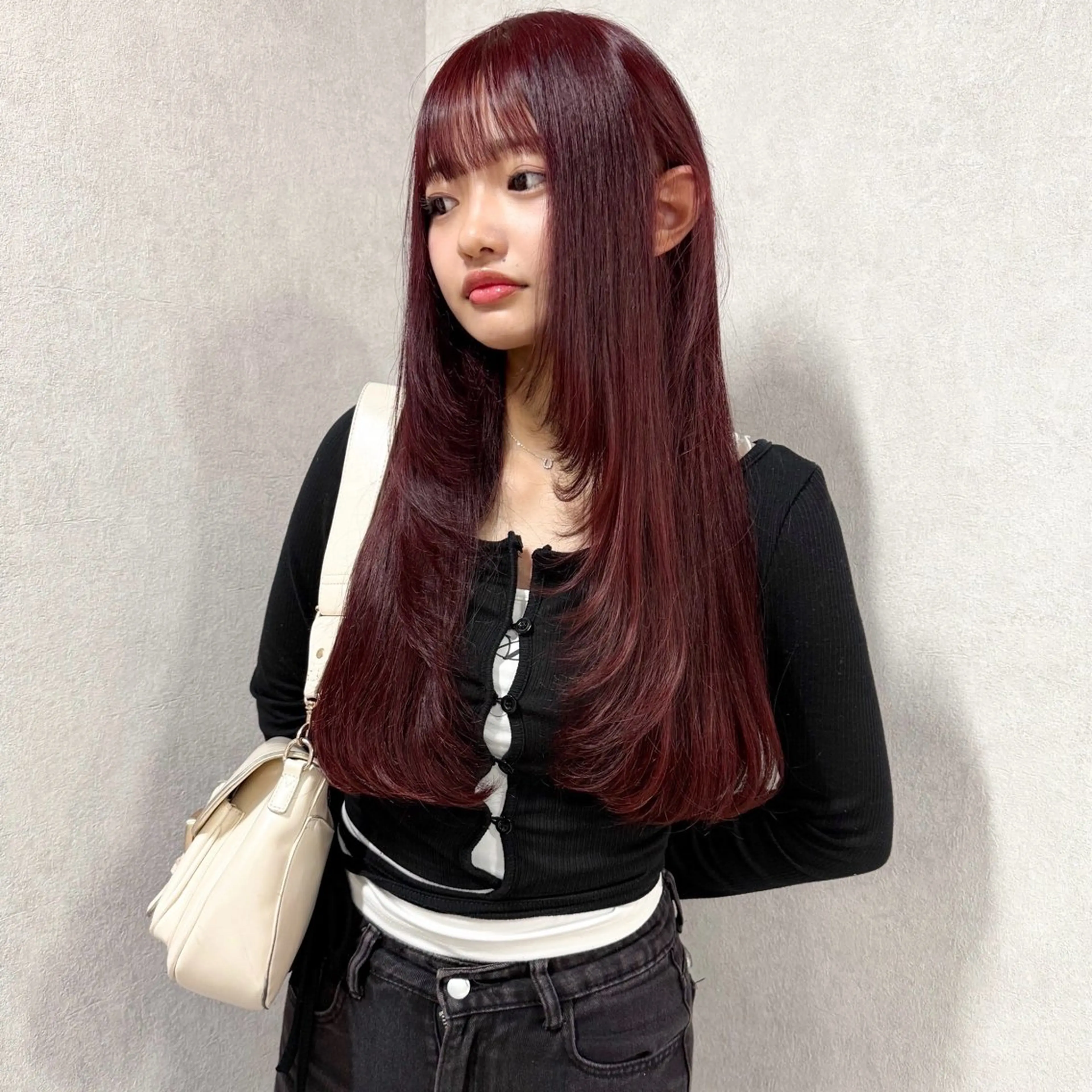 ロング カラー レッドカラー レイヤーカット カット ヘアカラー レイヤー/暖色/ ミルクティー/マリアのヘアスタイル