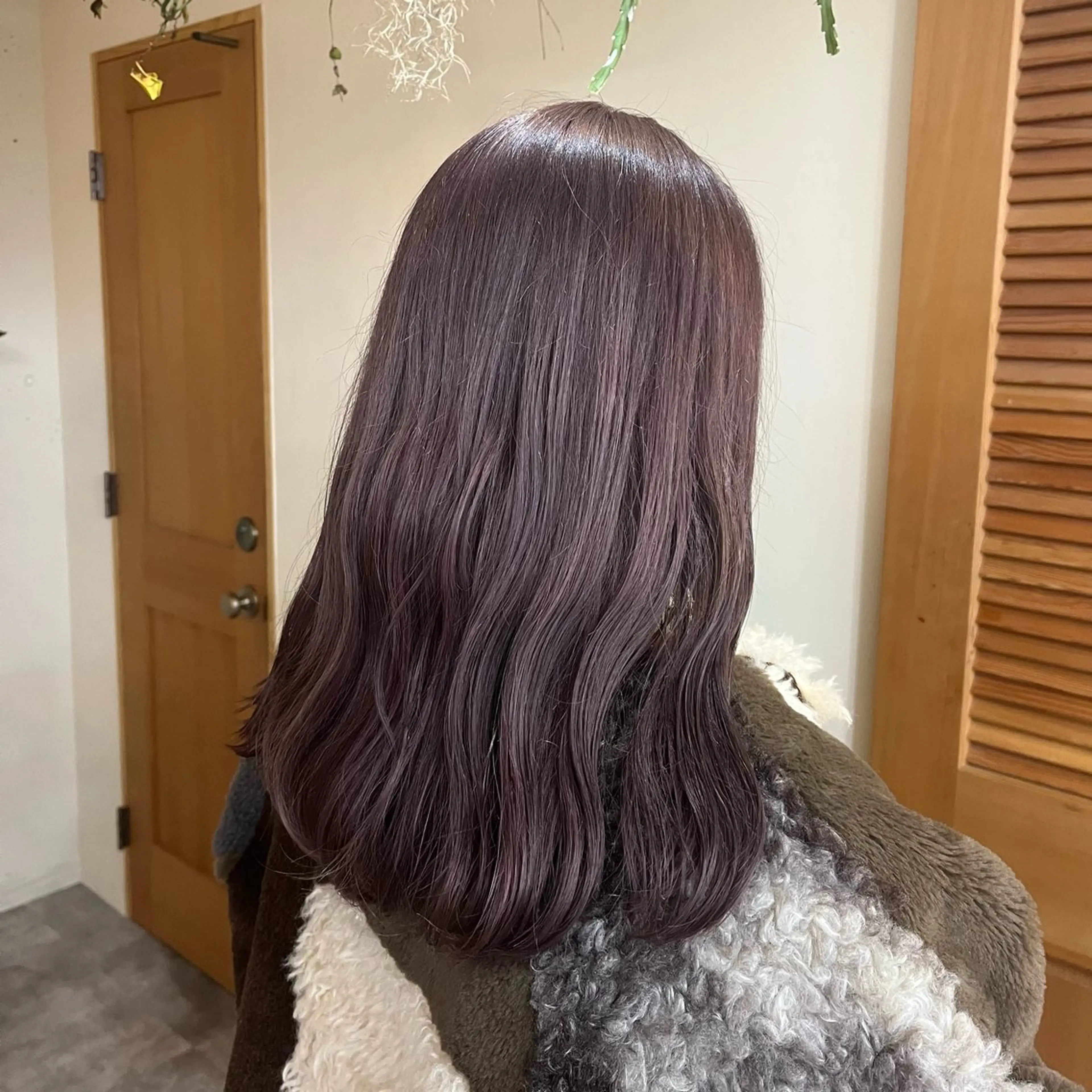 セミロング 縮毛矯正 Sakura 🐾のヘアスタイル