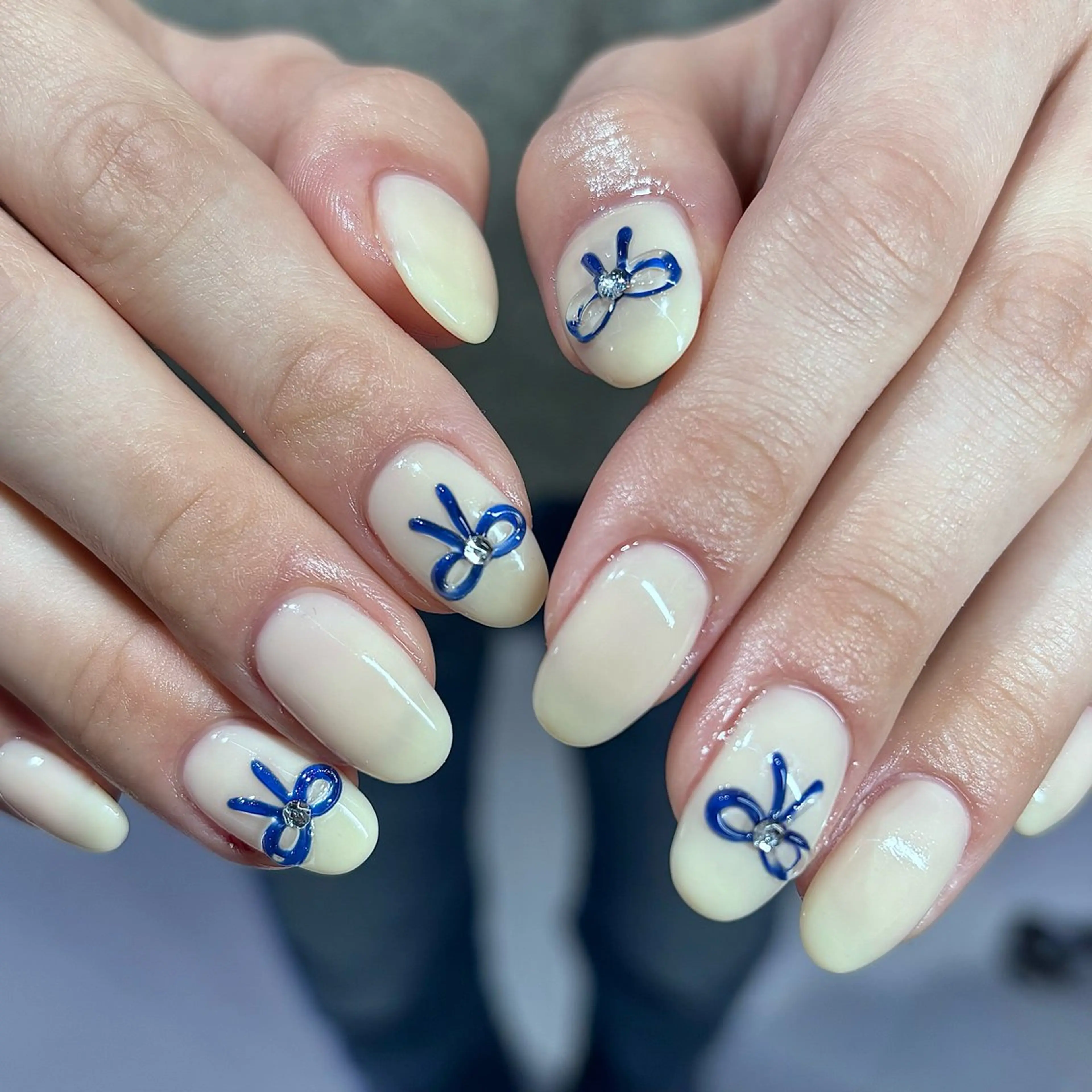 ネイル ぷっくりネイル リボン ハンドネイル CLALA Makoのネイルデザイン