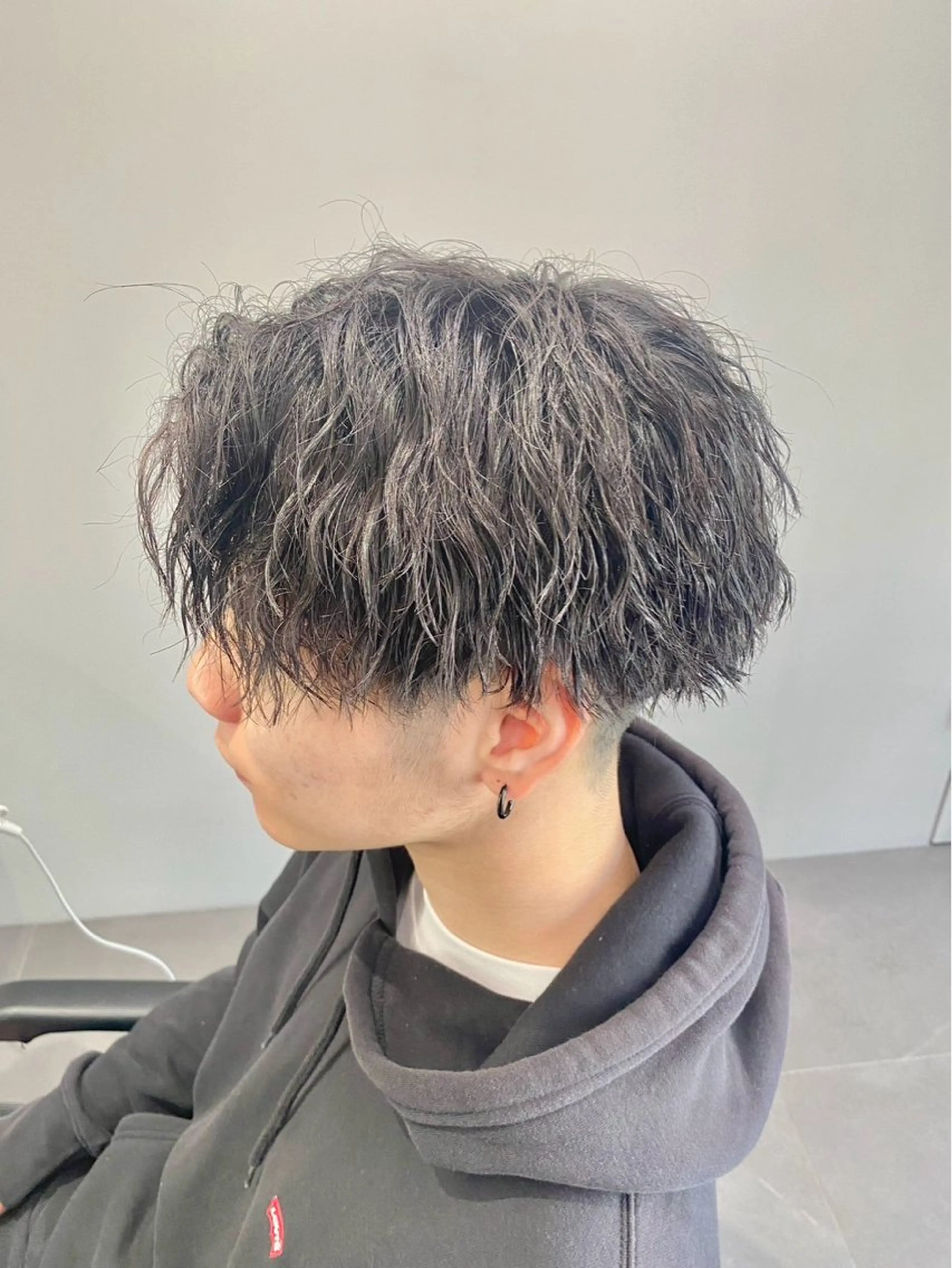 メンズ カット パーマ 透明感ハイトーン🫧 Kalin🐈‍⬛のヘアスタイル