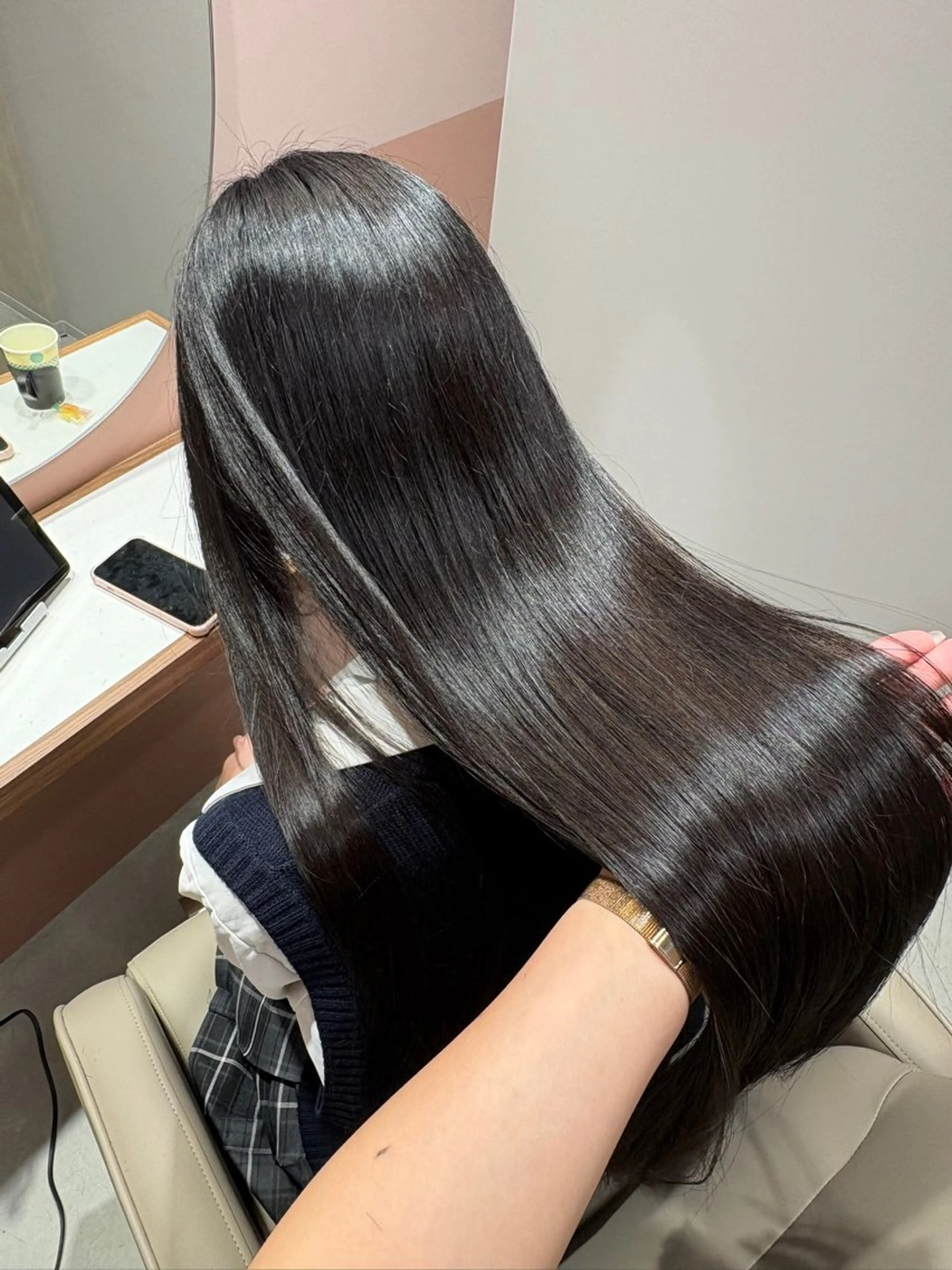 ロング 髪質改善 トリートメント カット トリートメント 美髪韓国ヘア🤍 保科侑花のヘアスタイル