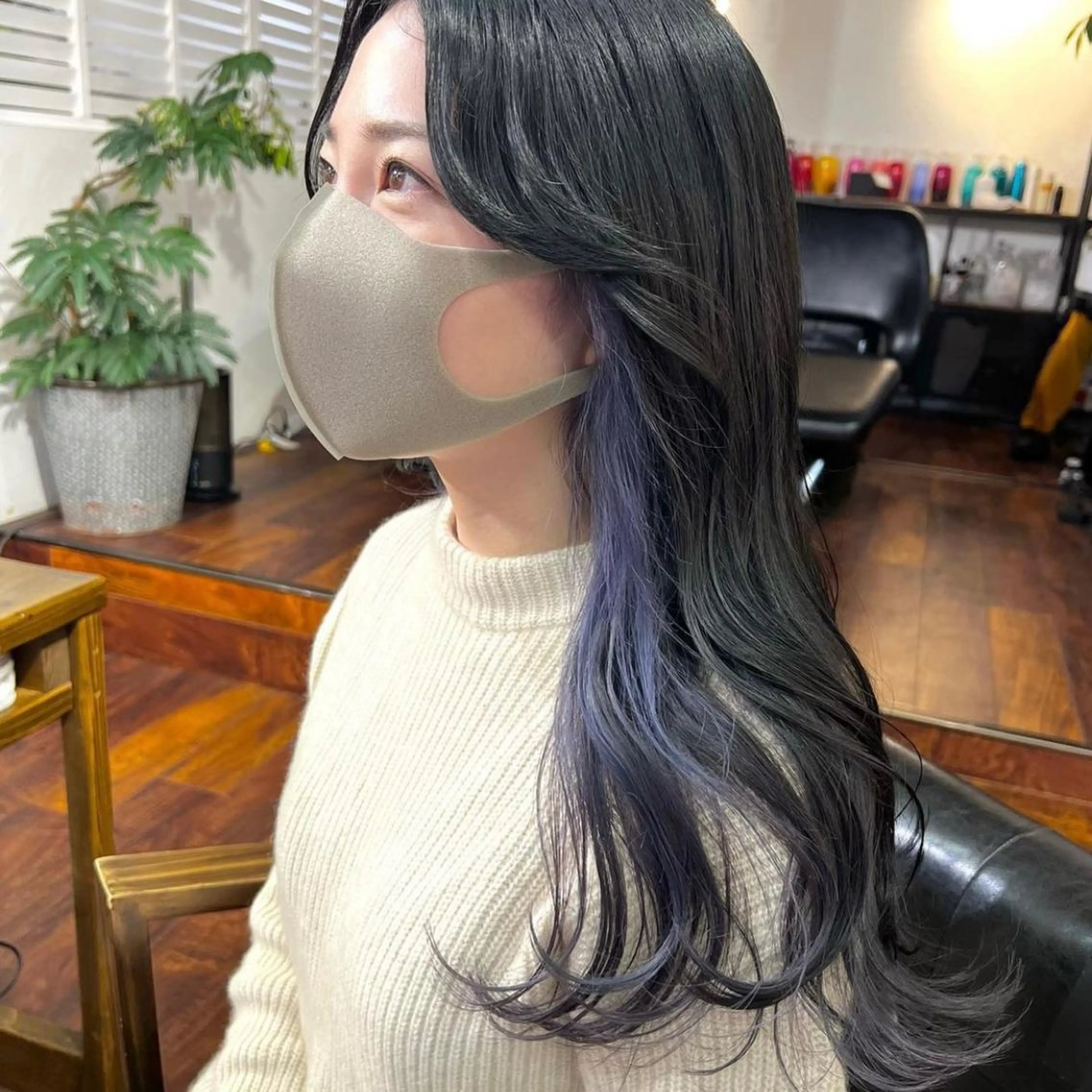 ロング カラー ブルーカラー ブルーラベンダー インナーカラー ラベンダーカラー 韓国 /男女🆗 細江　美紅のヘアスタイル
