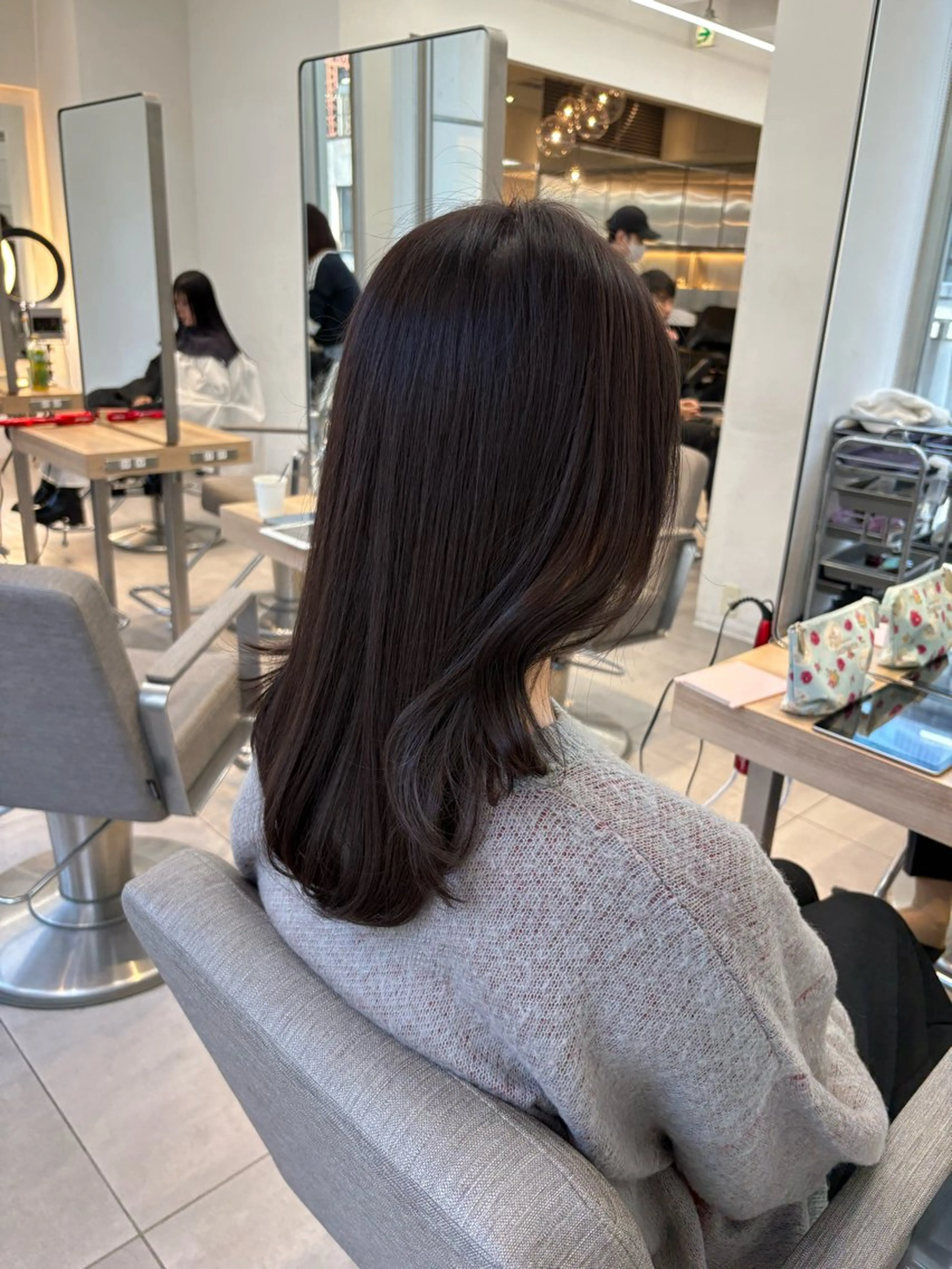 ミディアム カラー ヘアカラー トリートメント nok所属・レイヤー/ベージュ/ どますず🌺のヘアスタイル