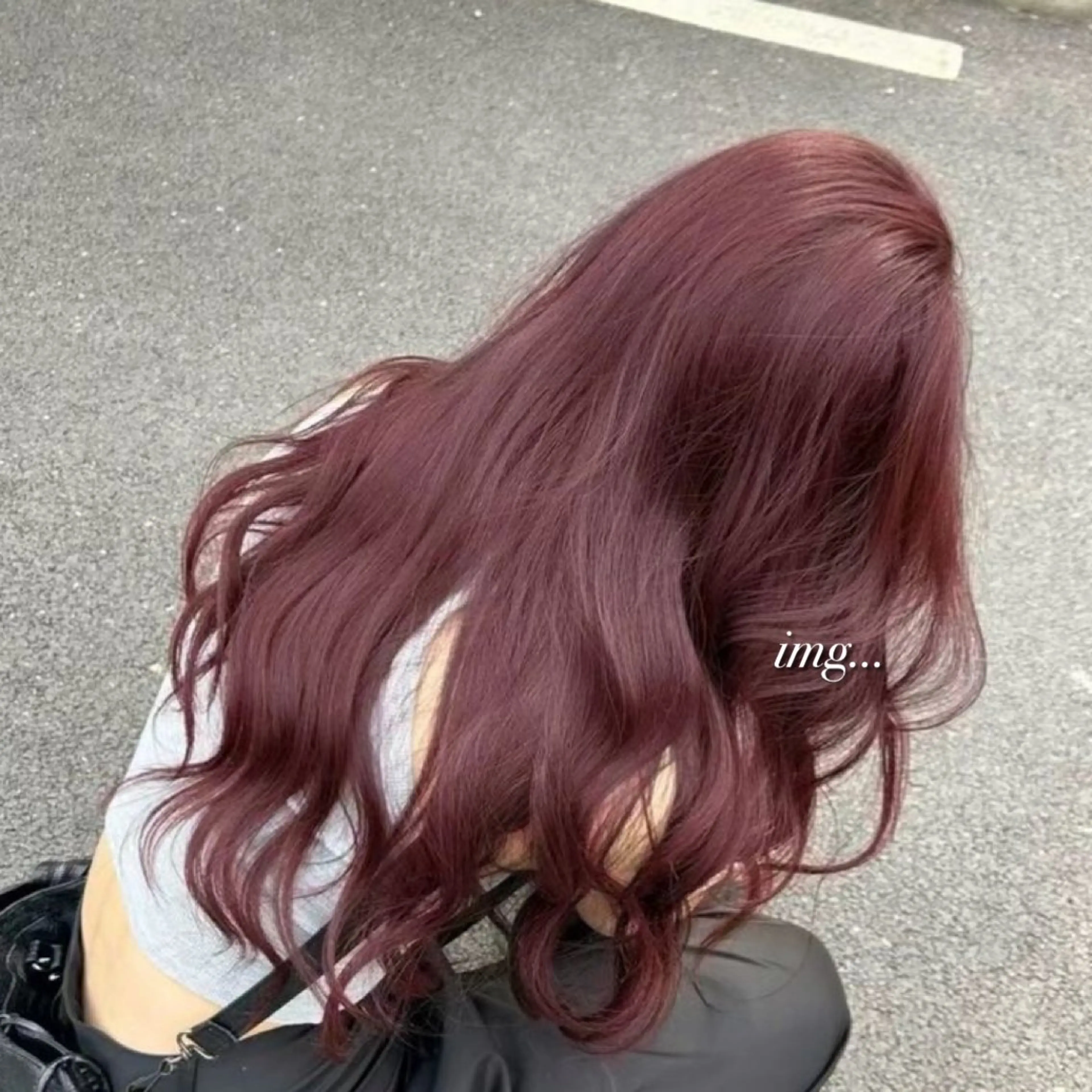 ロング ブリーチしない 暖色colorのヘアスタイル
