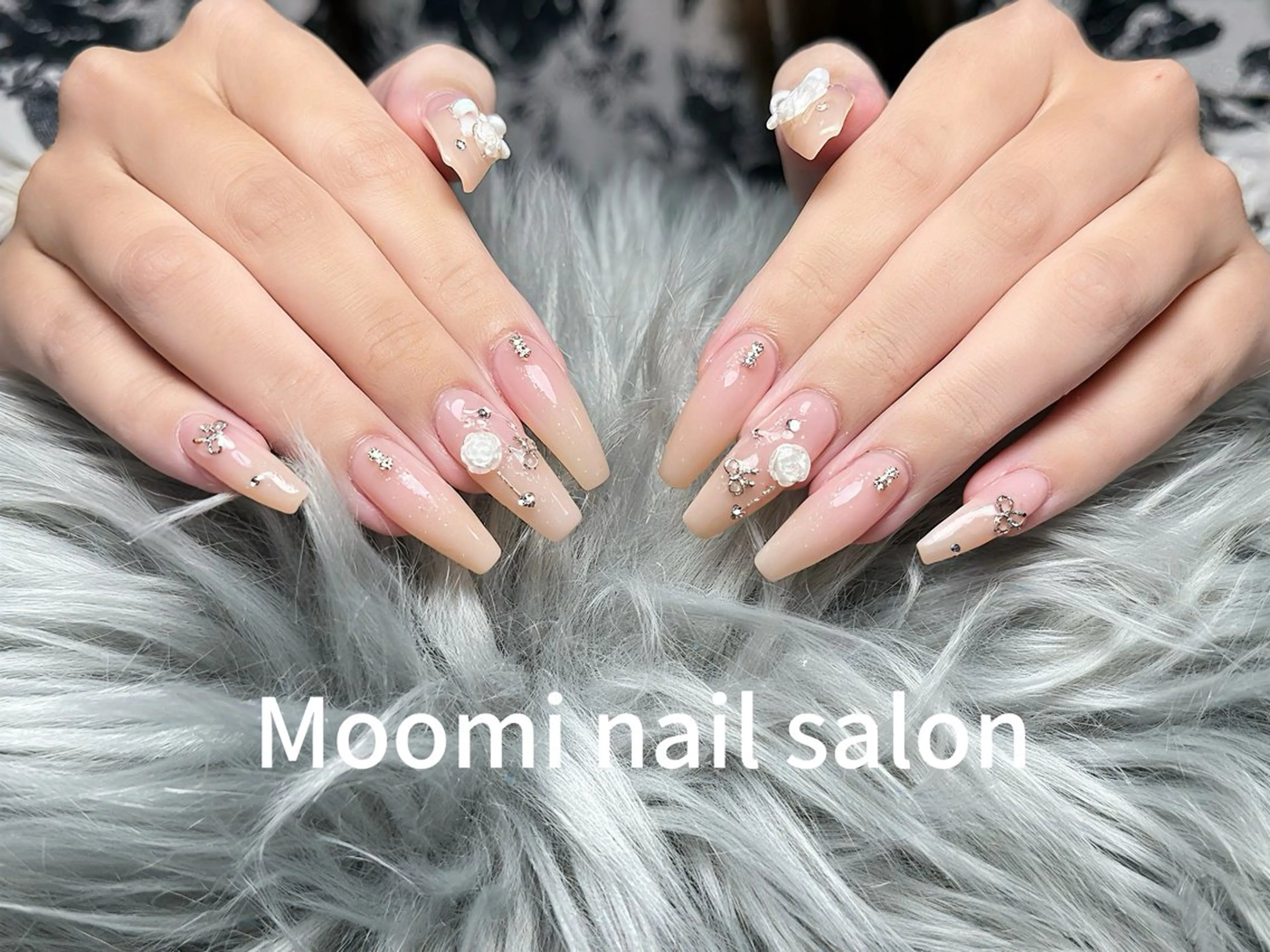 ロング ハンドネイル Moomi あずりのネイルデザイン