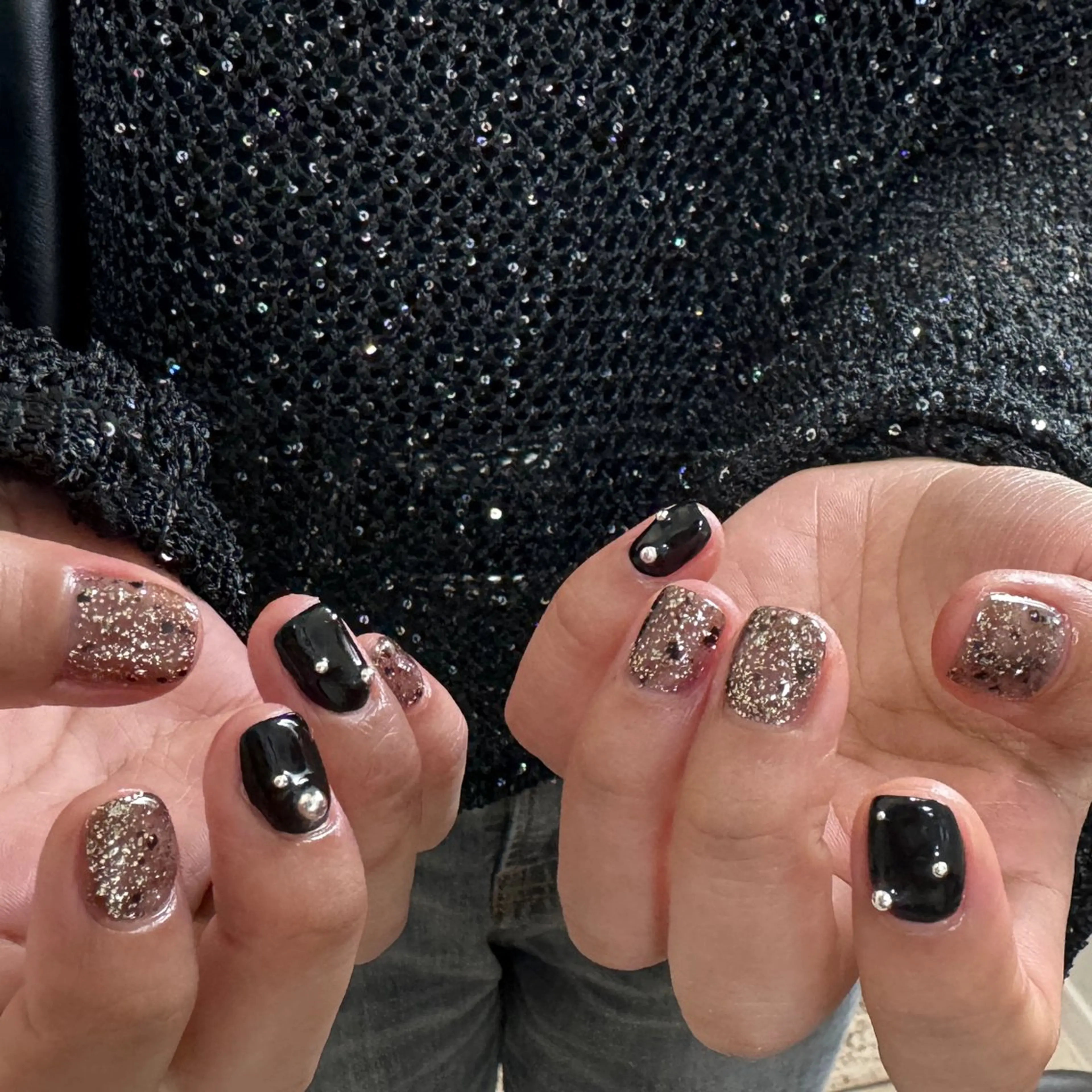 ネイル シルバー ハンドネイル pointillé .ayaのネイルデザイン